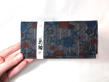 Vintage Japanese slim wallet - Oshima tsumugi with yarn balls pattern