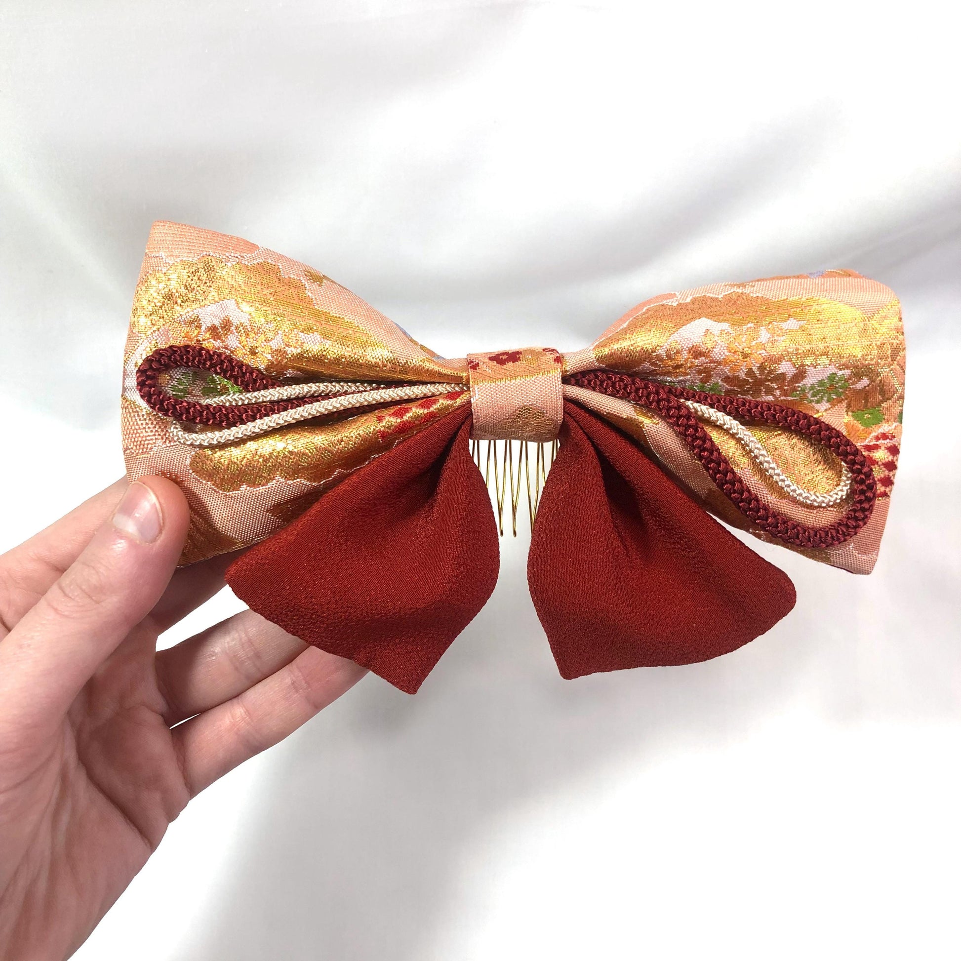 Elegant kanzashi set - Japanese hair accessory and a foldable fan