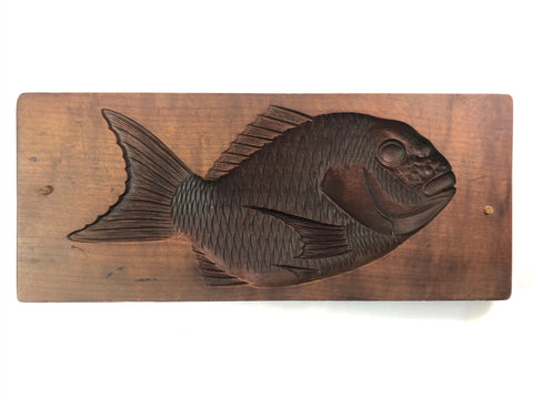 Vintage Japanese wagashi press mold - tai fish
