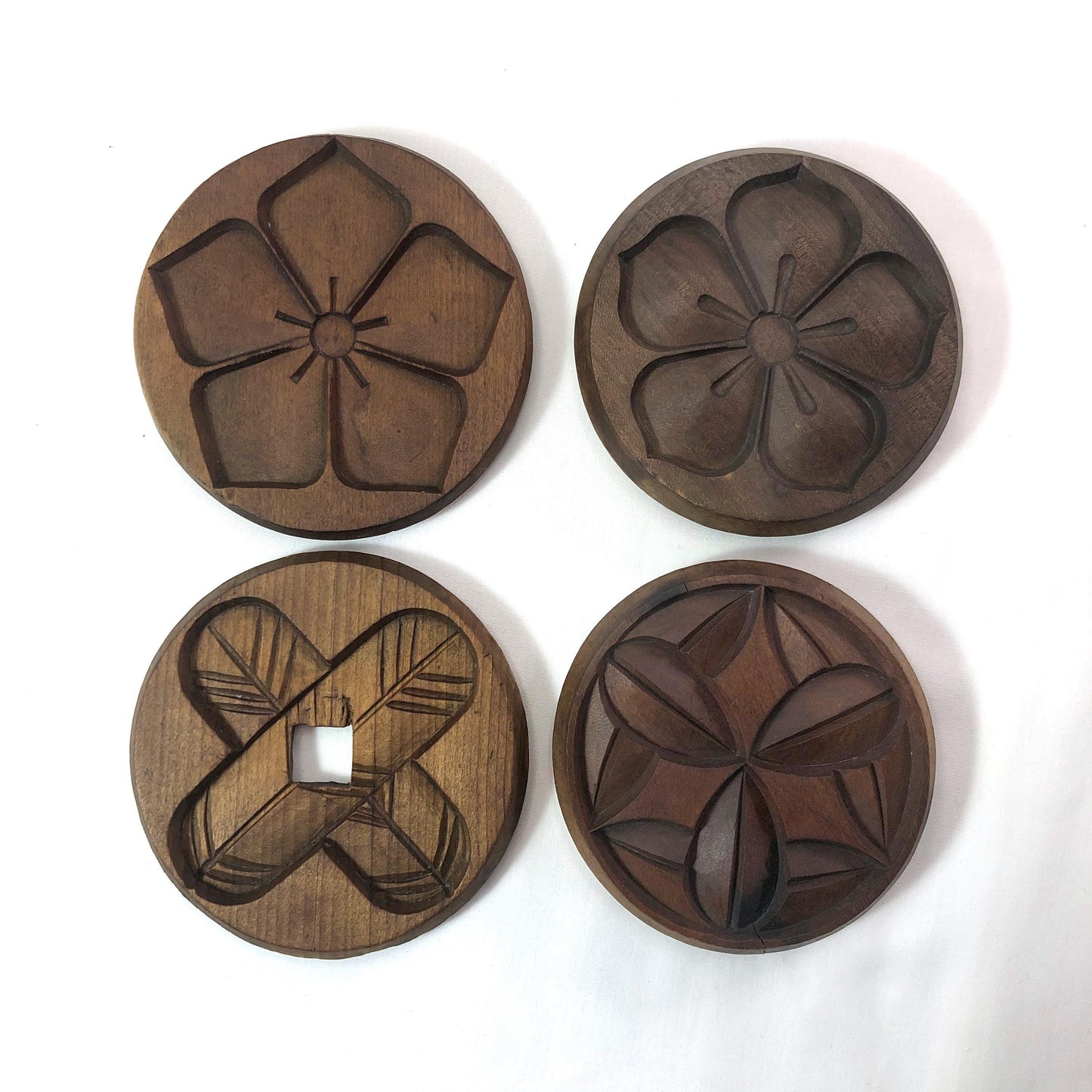 Vintage Japanese wagashi press mold - family crest (set of 4)