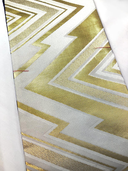 Reversible hanhaba obi - saturated purple and white with golden zigzags and chain pattern - obi for dancing