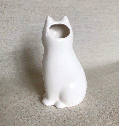 Cute Japanese single bud vase - white cat
