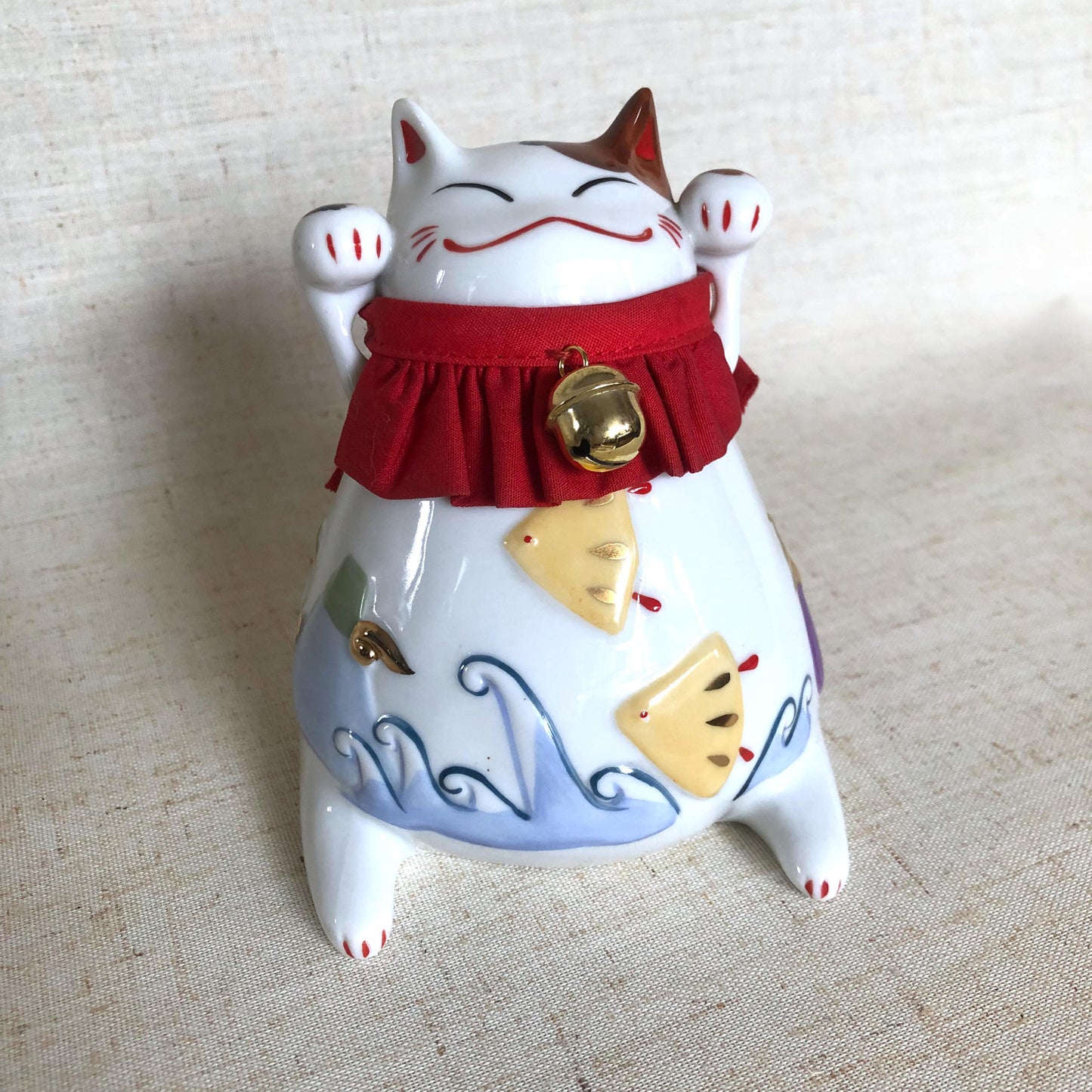 Cute Japanese coin box - lucky cat with auspicious symbols
