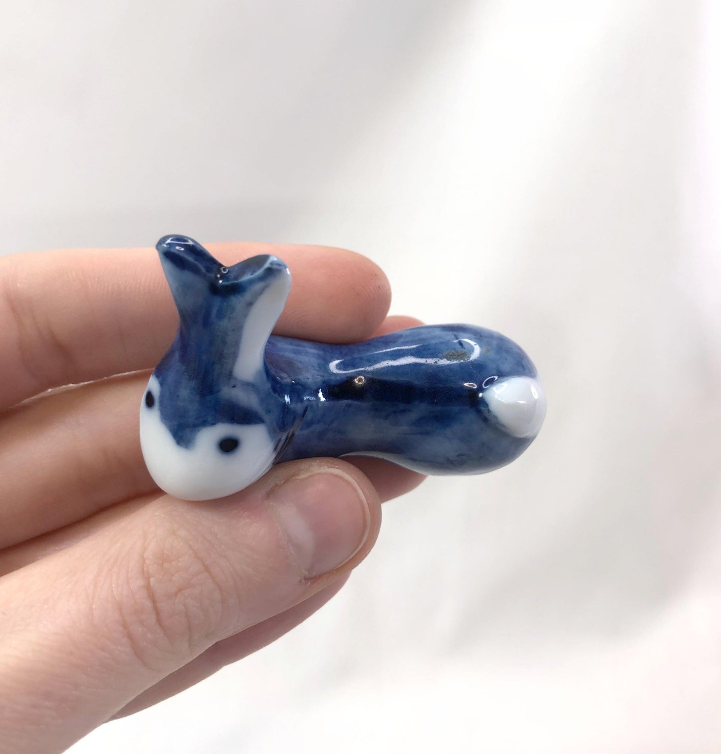 Cute ceramic hashioki - chopstick / cutlery rest - two blue rabbits