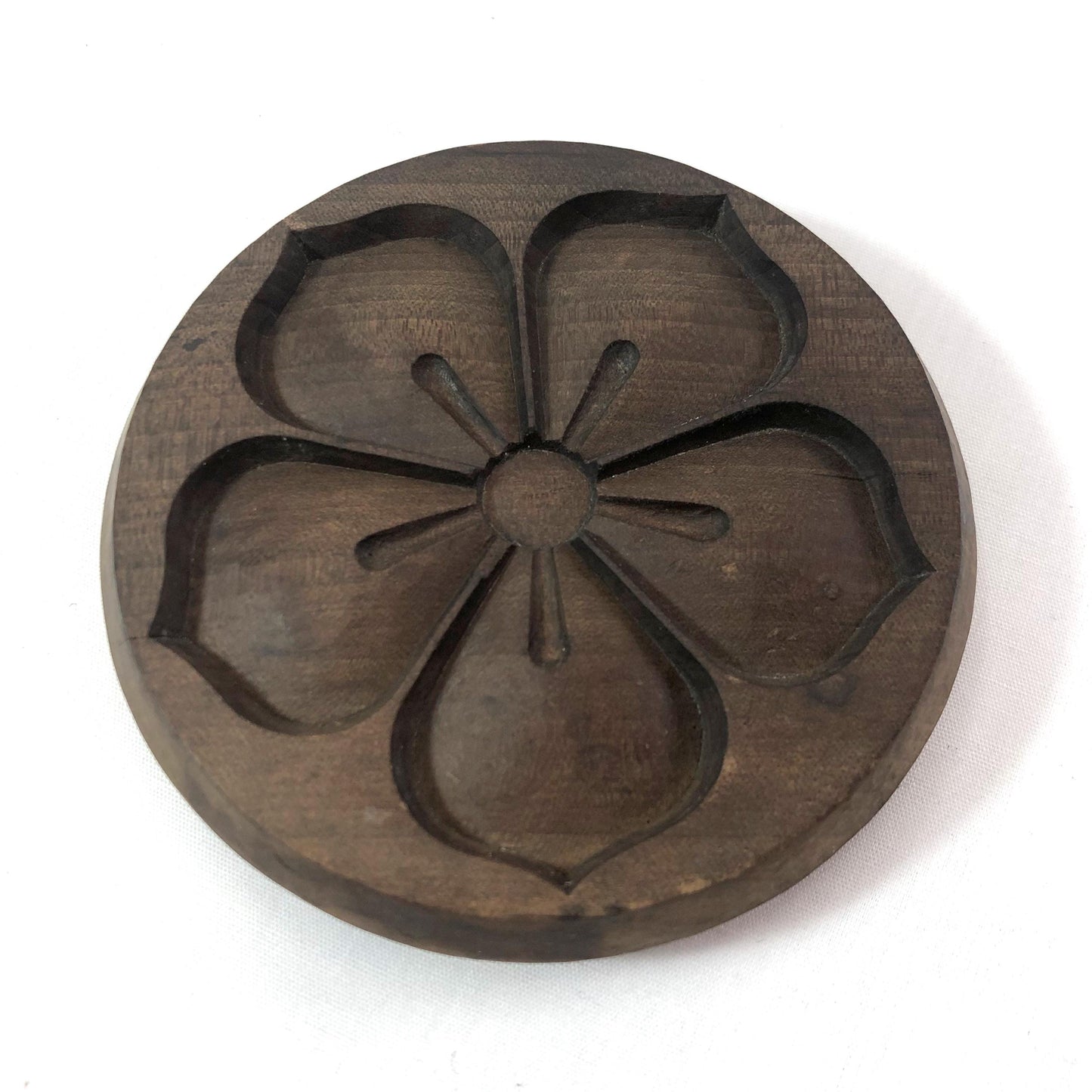 Vintage Japanese wagashi press mold - family crest (set of 4)