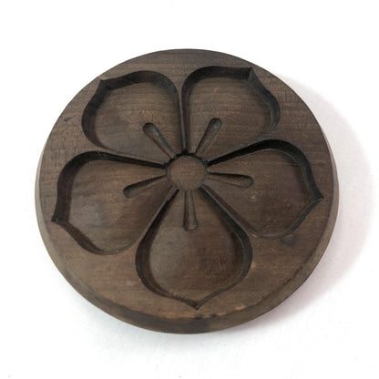 Vintage Japanese wagashi press mold - family crest (set of 4)