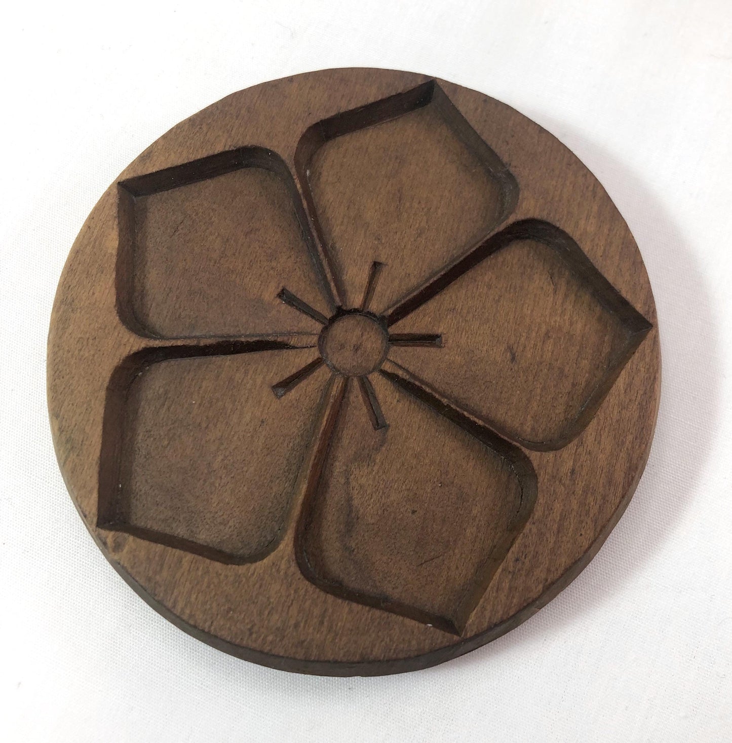 Vintage Japanese wagashi press mold - family crest (set of 4)