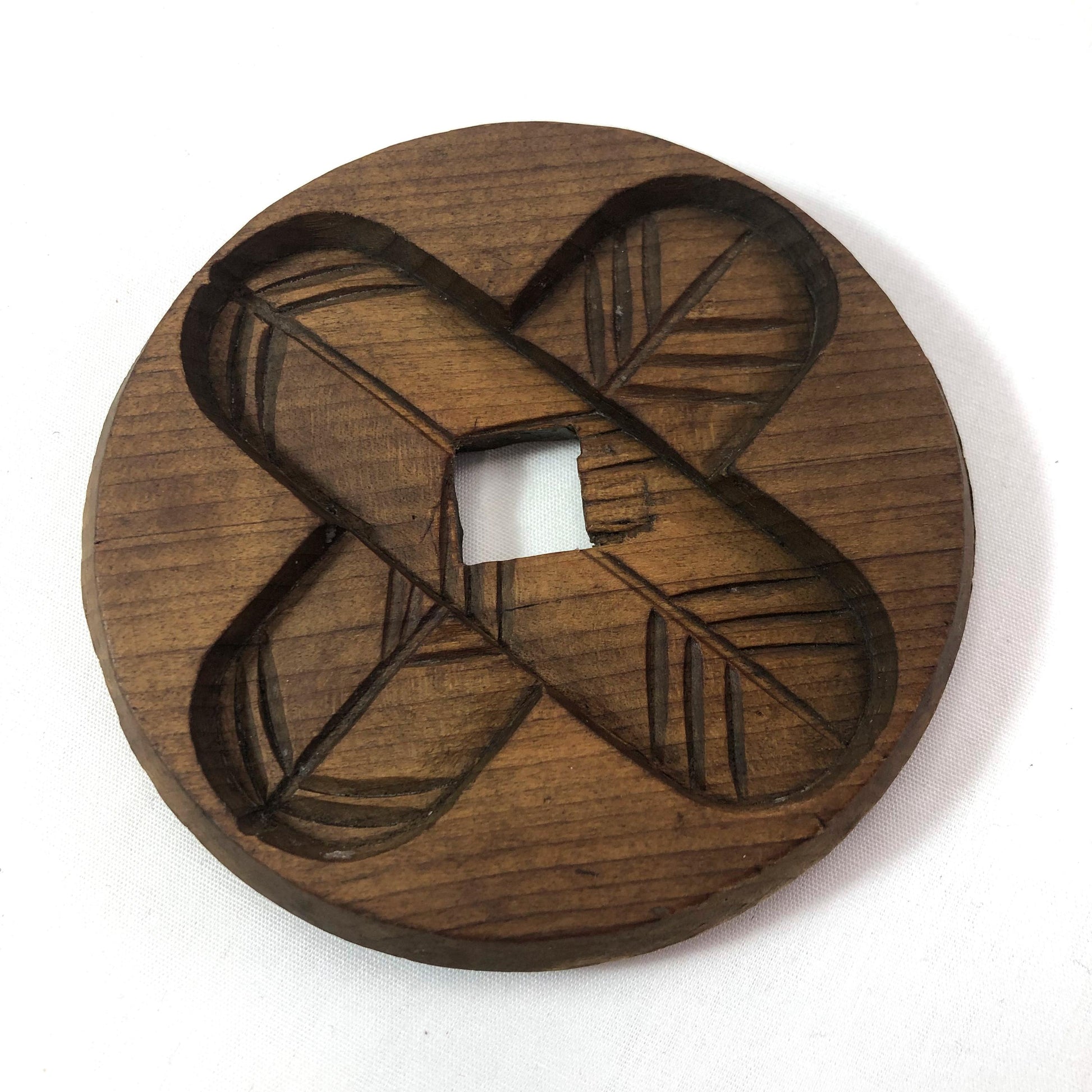 Vintage Japanese wagashi press mold - family crest (set of 4)