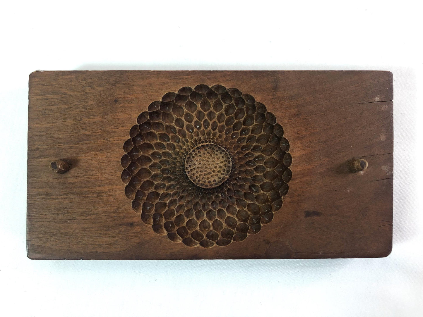 Vintage Japanese wagashi press mold - dahlia flower