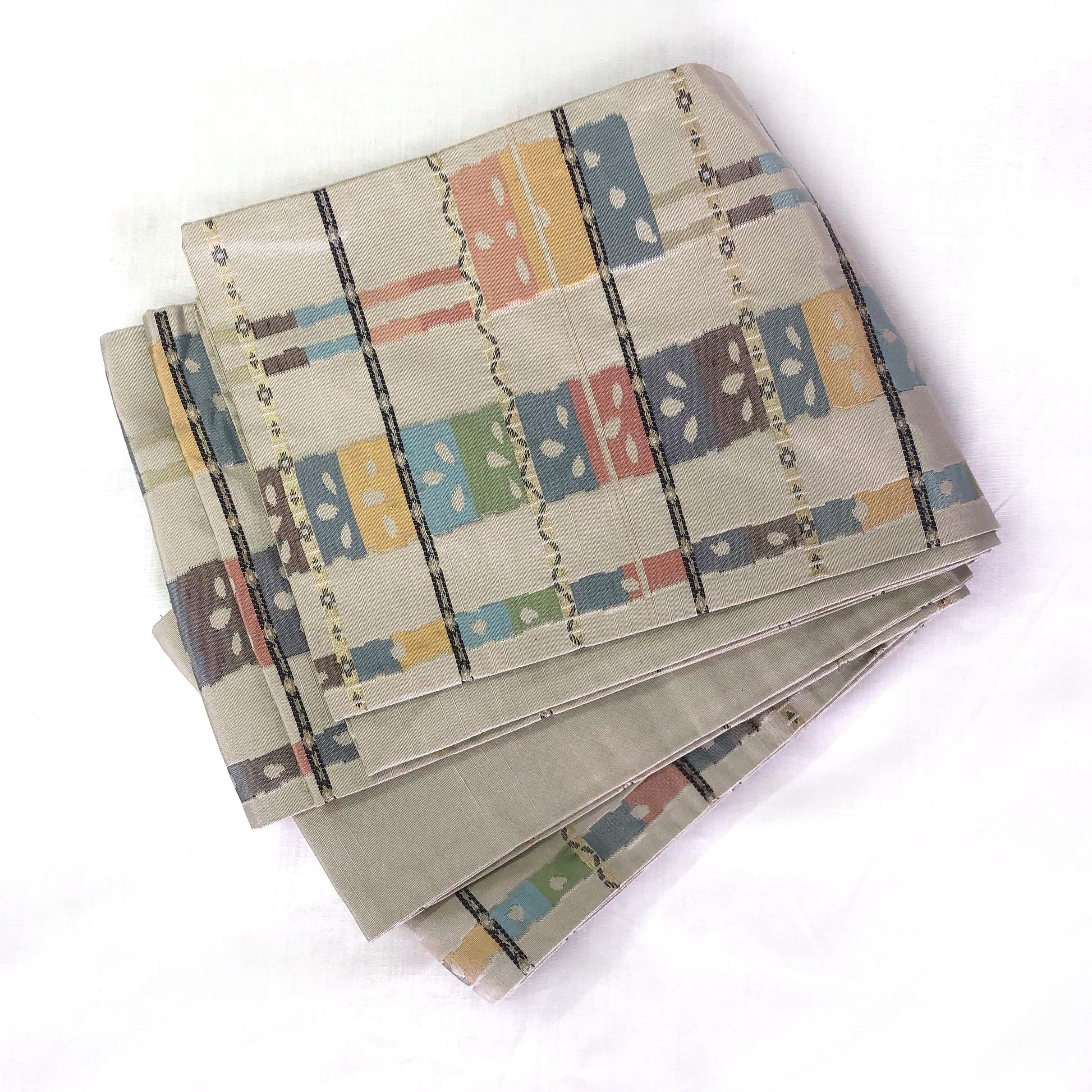 Reversible Japanese hanhaba obi - light gray with pastel decoration