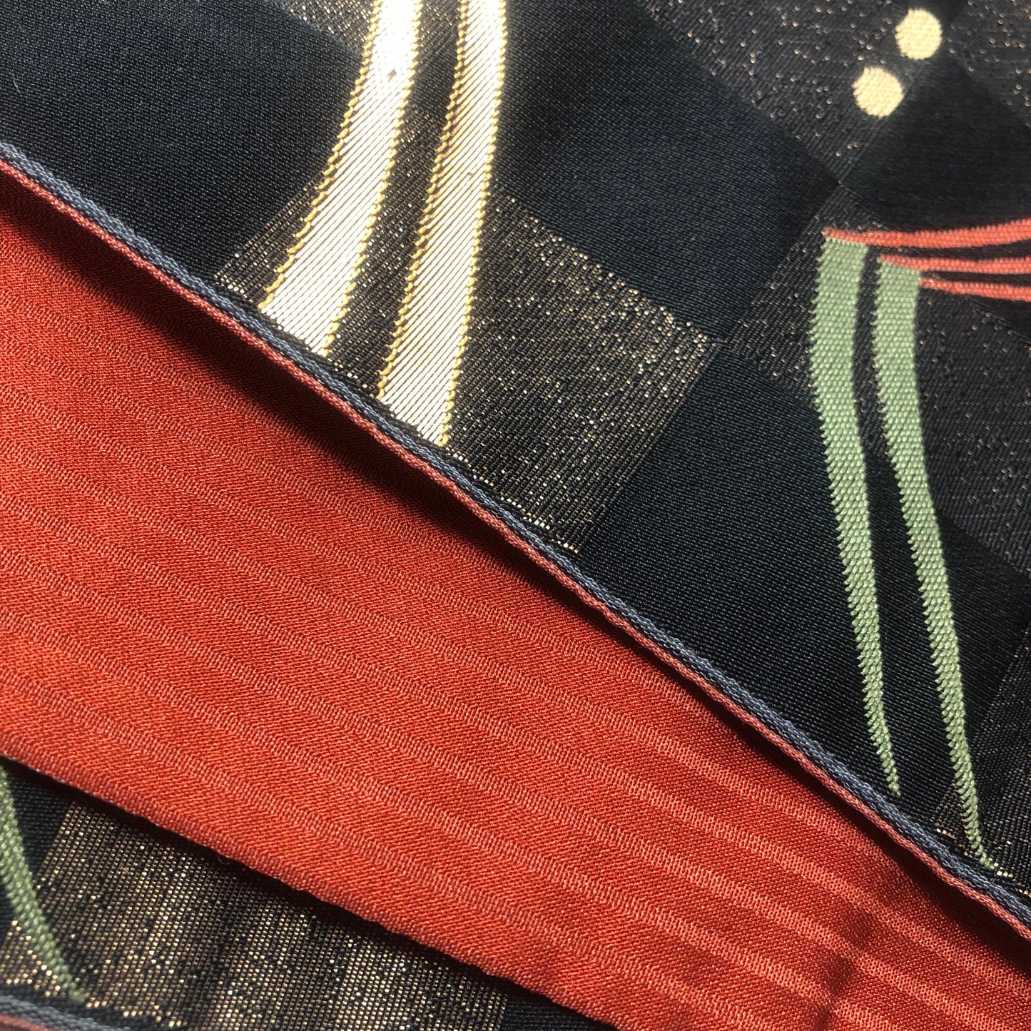 Reversible Japanese hanhaba obi - black and red with abstract pattern