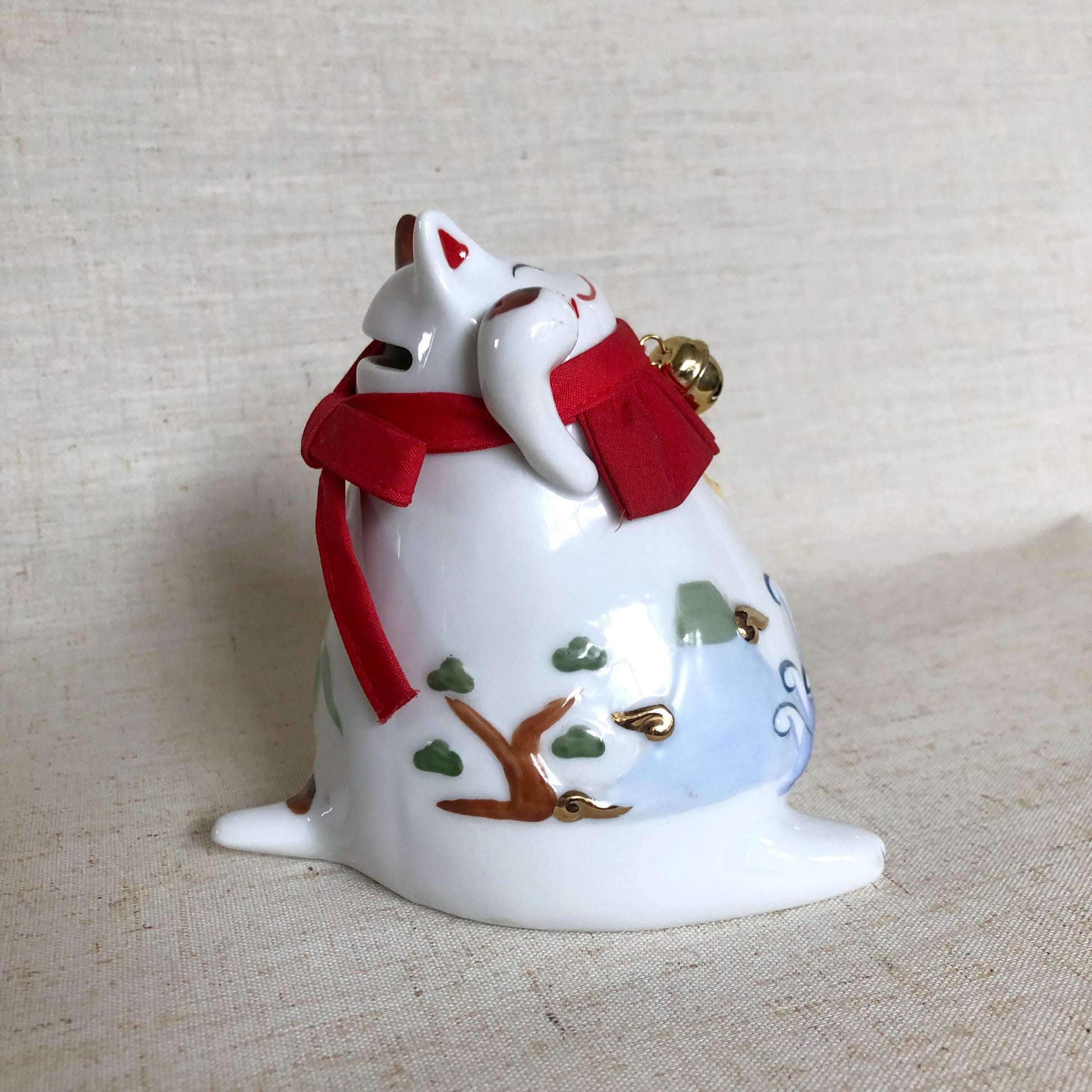 Cute Japanese coin box - lucky cat with auspicious symbols