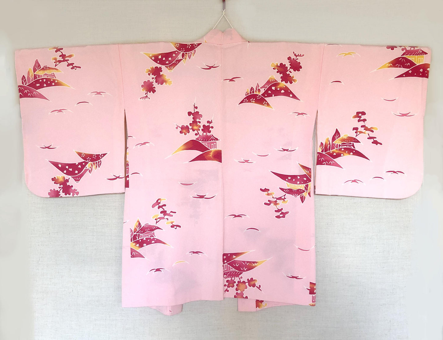 Vintage Japanese kimono coat haori - light pink with village houses