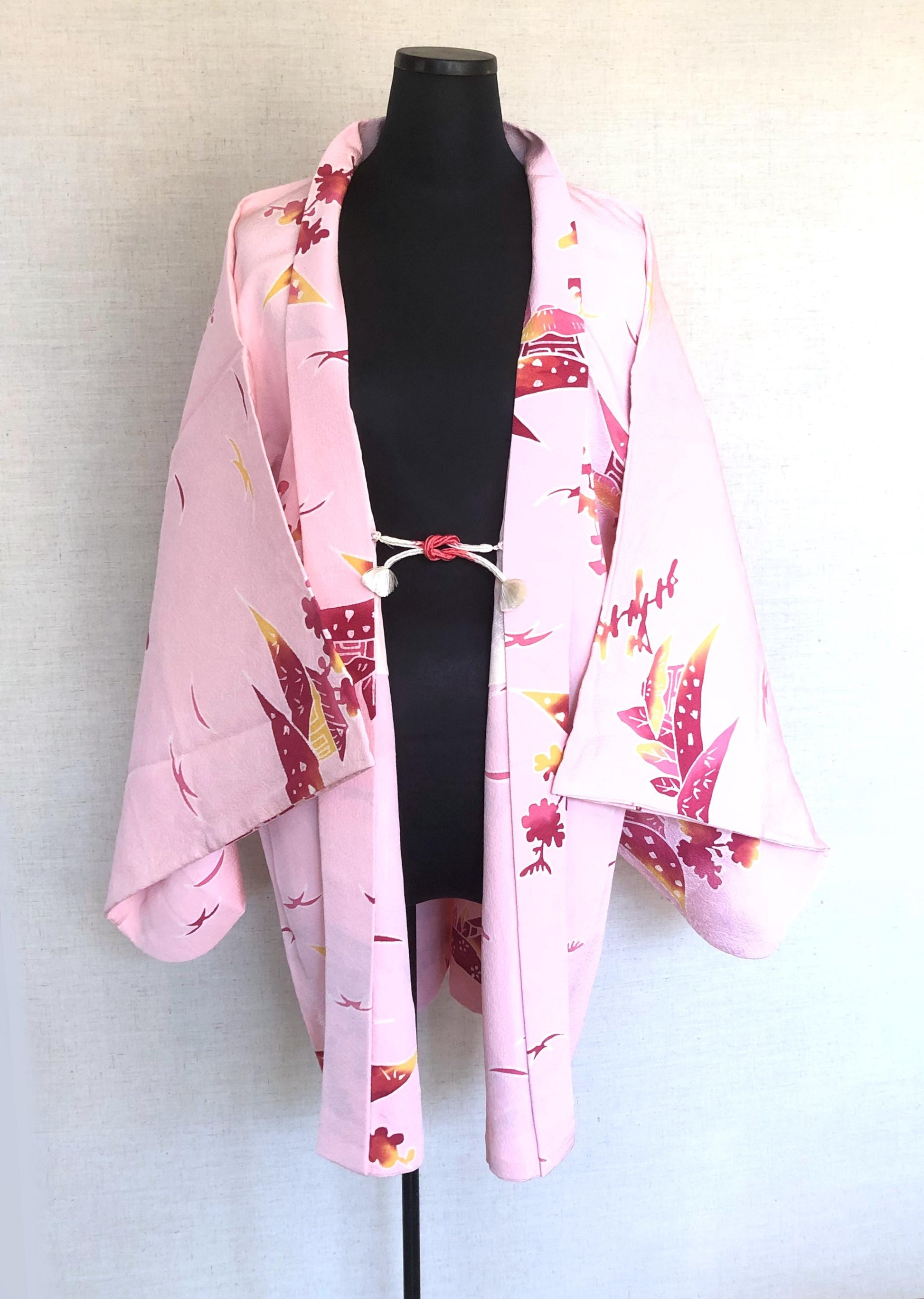 Vintage Japanese kimono coat haori - light pink with village houses