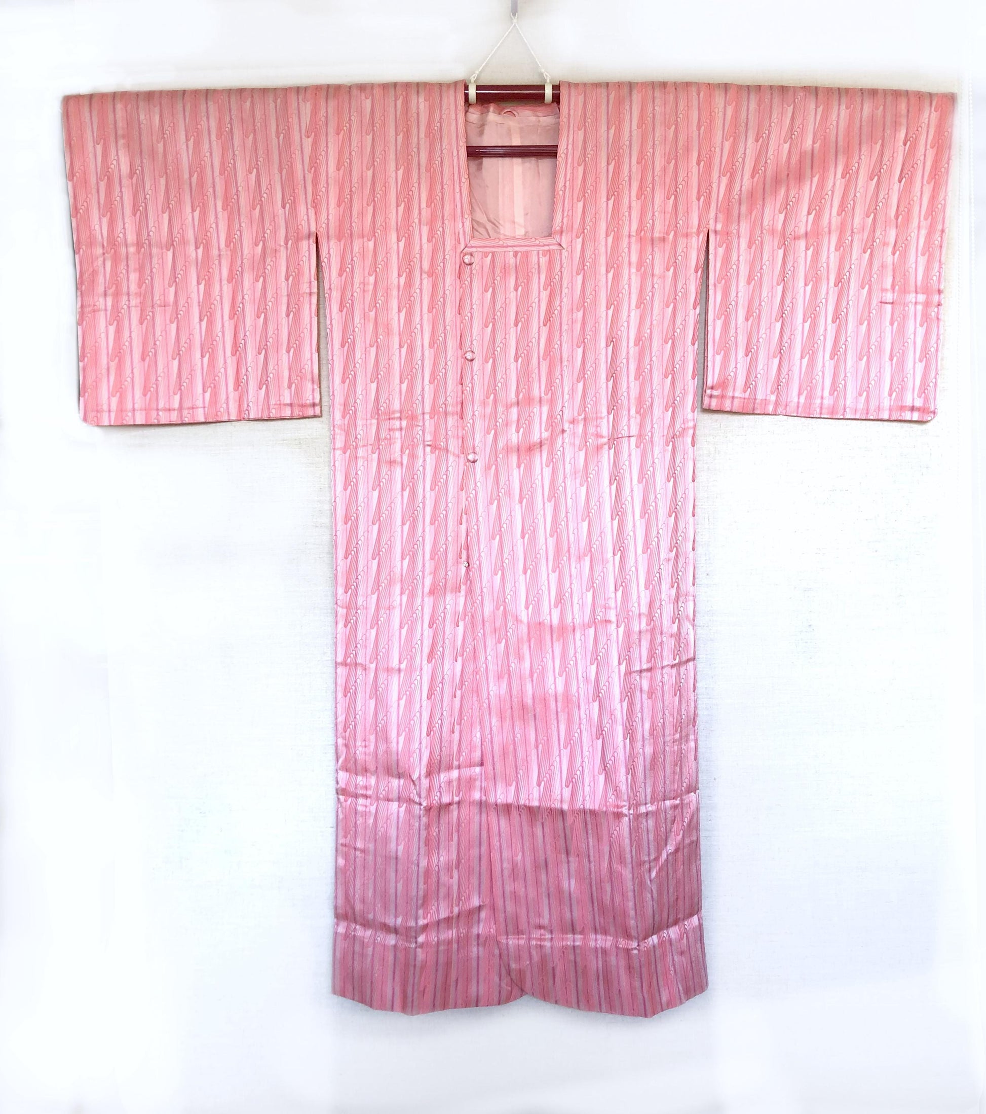 Traditional Japanese long kimono coat - cute light pink