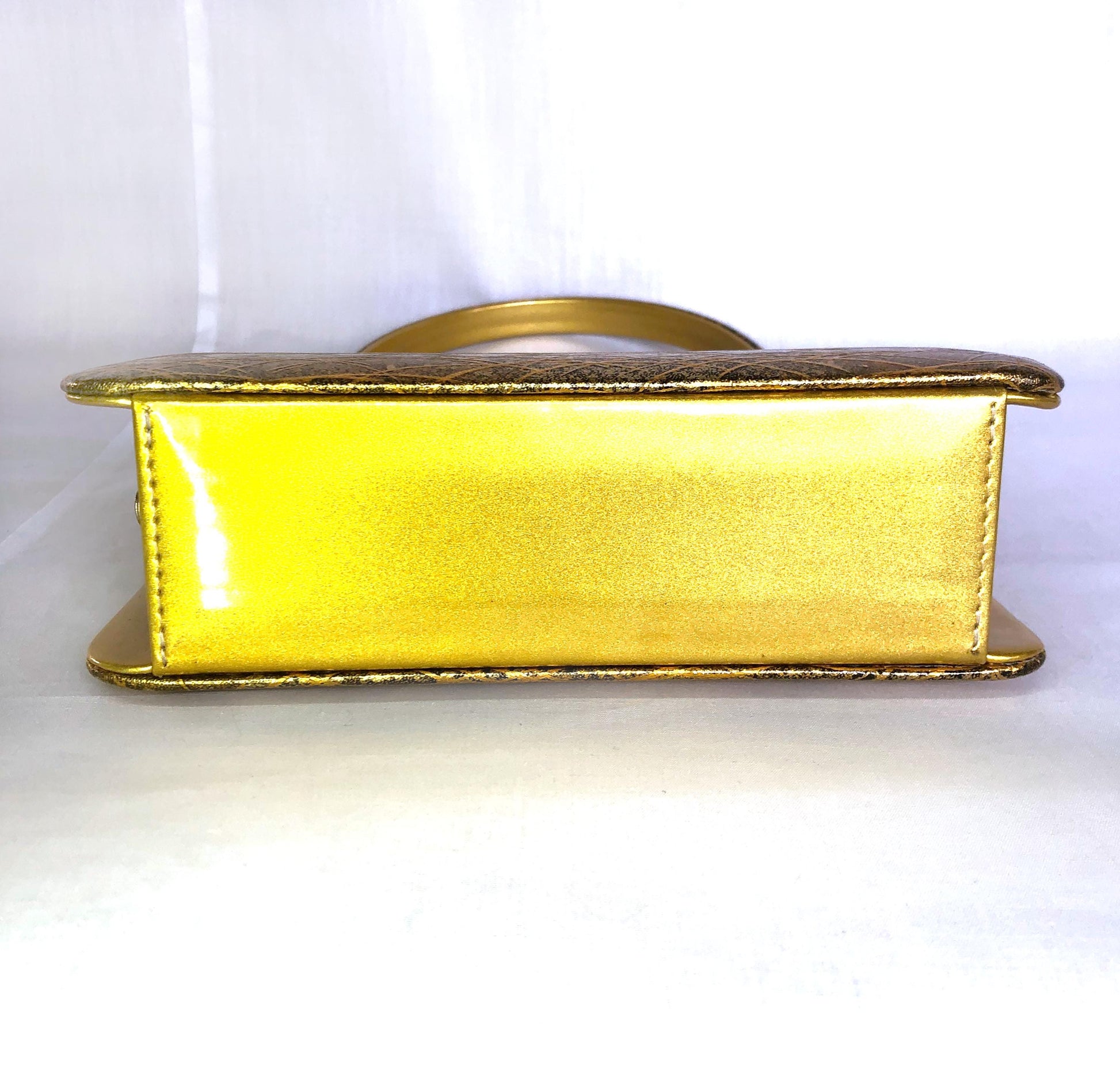 Vintage kimono handbag - golden patent leather with traditional motif