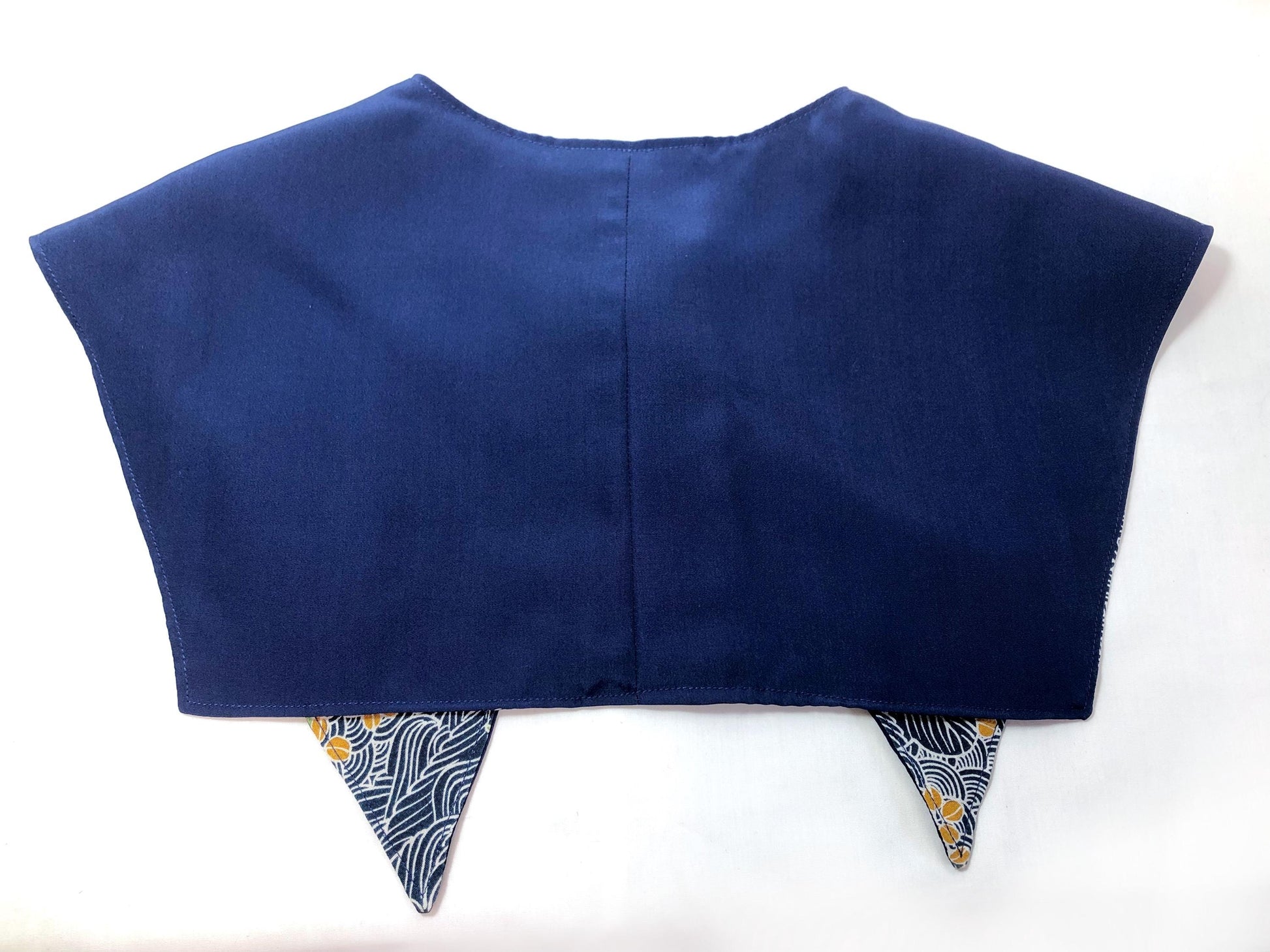 Handmade reversible sailor collar - kimono remake - blue florals