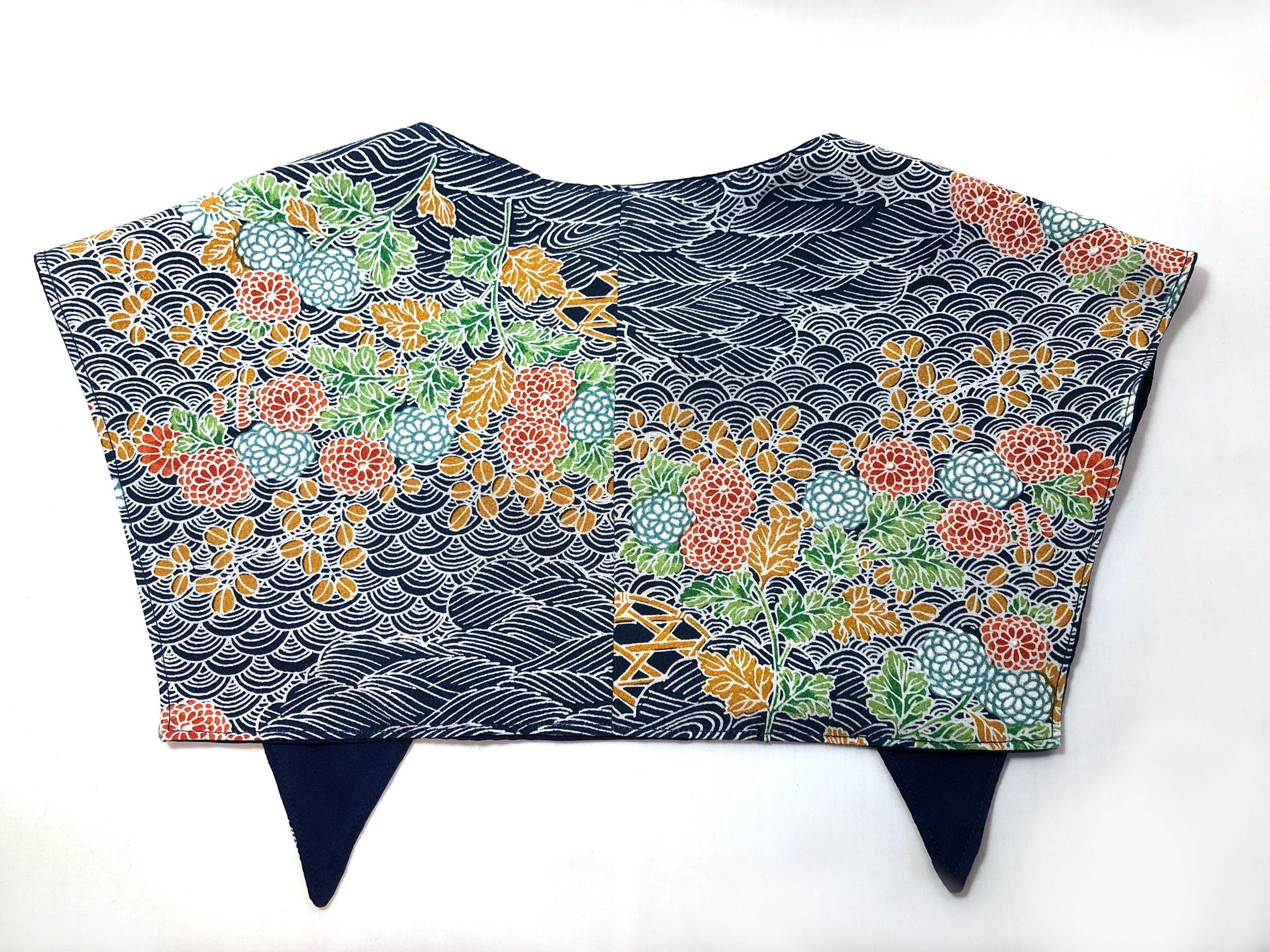 Handmade reversible sailor collar - kimono remake - blue florals