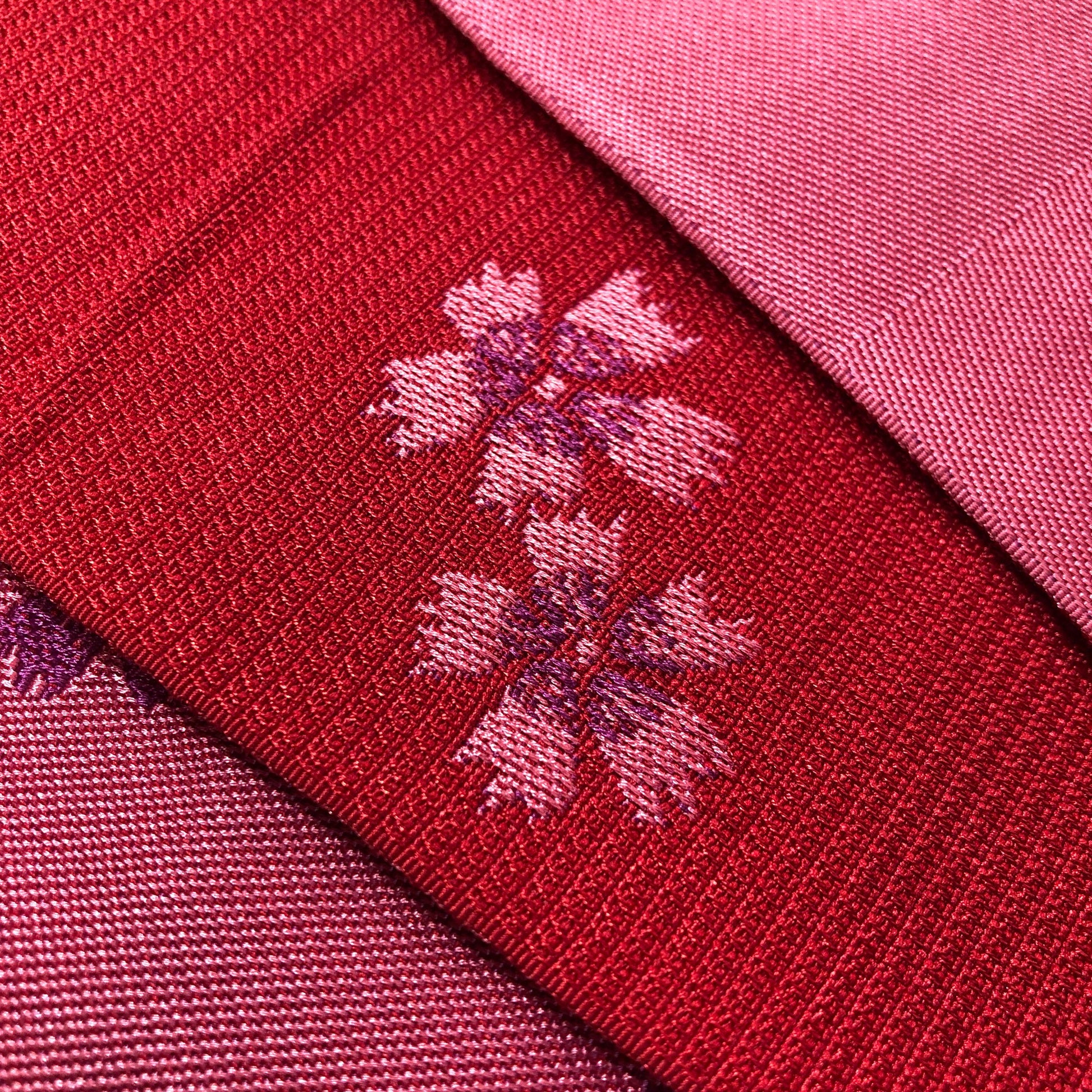 Reversible Japanese hanhaba obi - bright pink and red carnation flowers