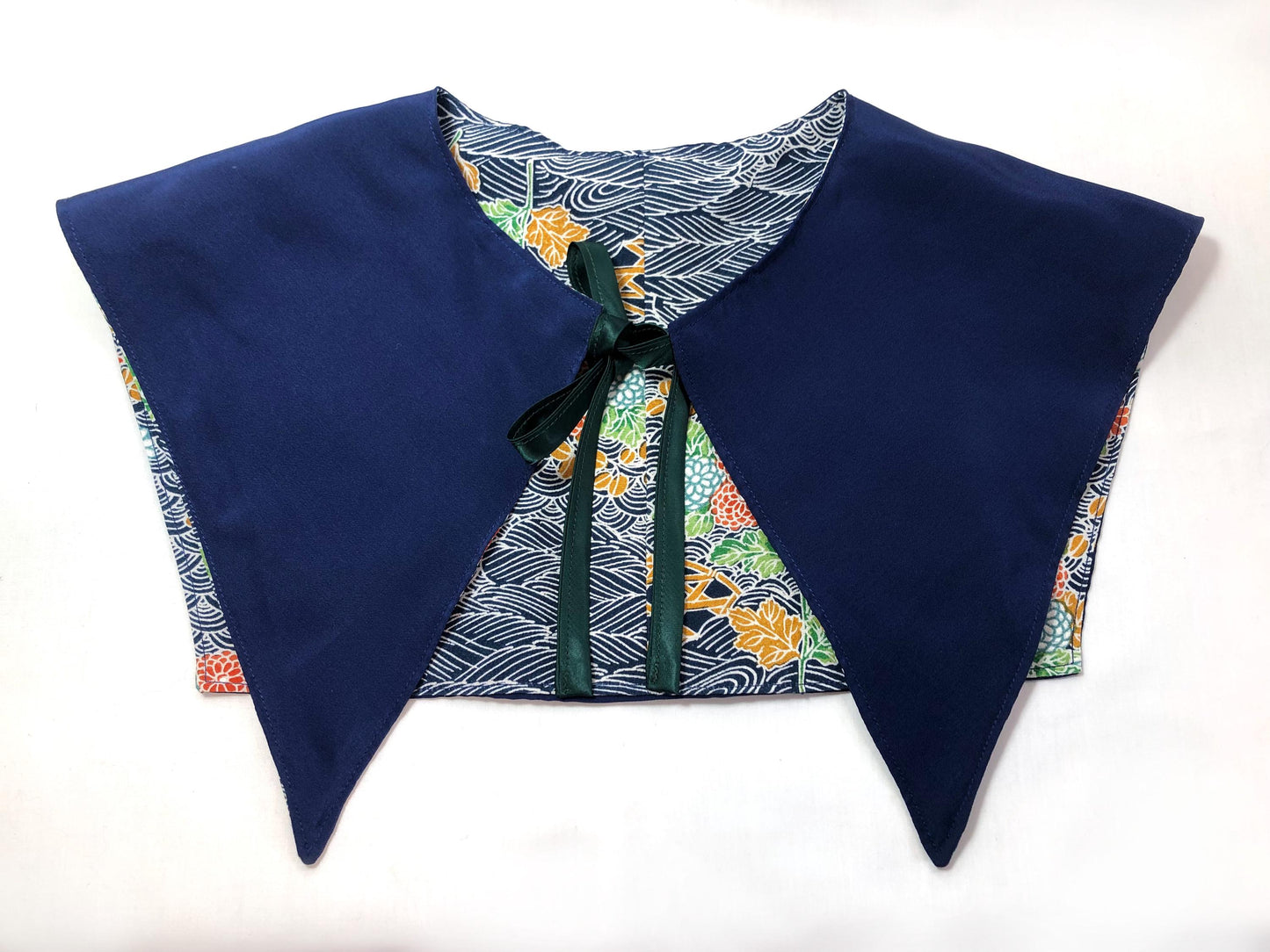 Handmade reversible sailor collar - kimono remake - blue florals