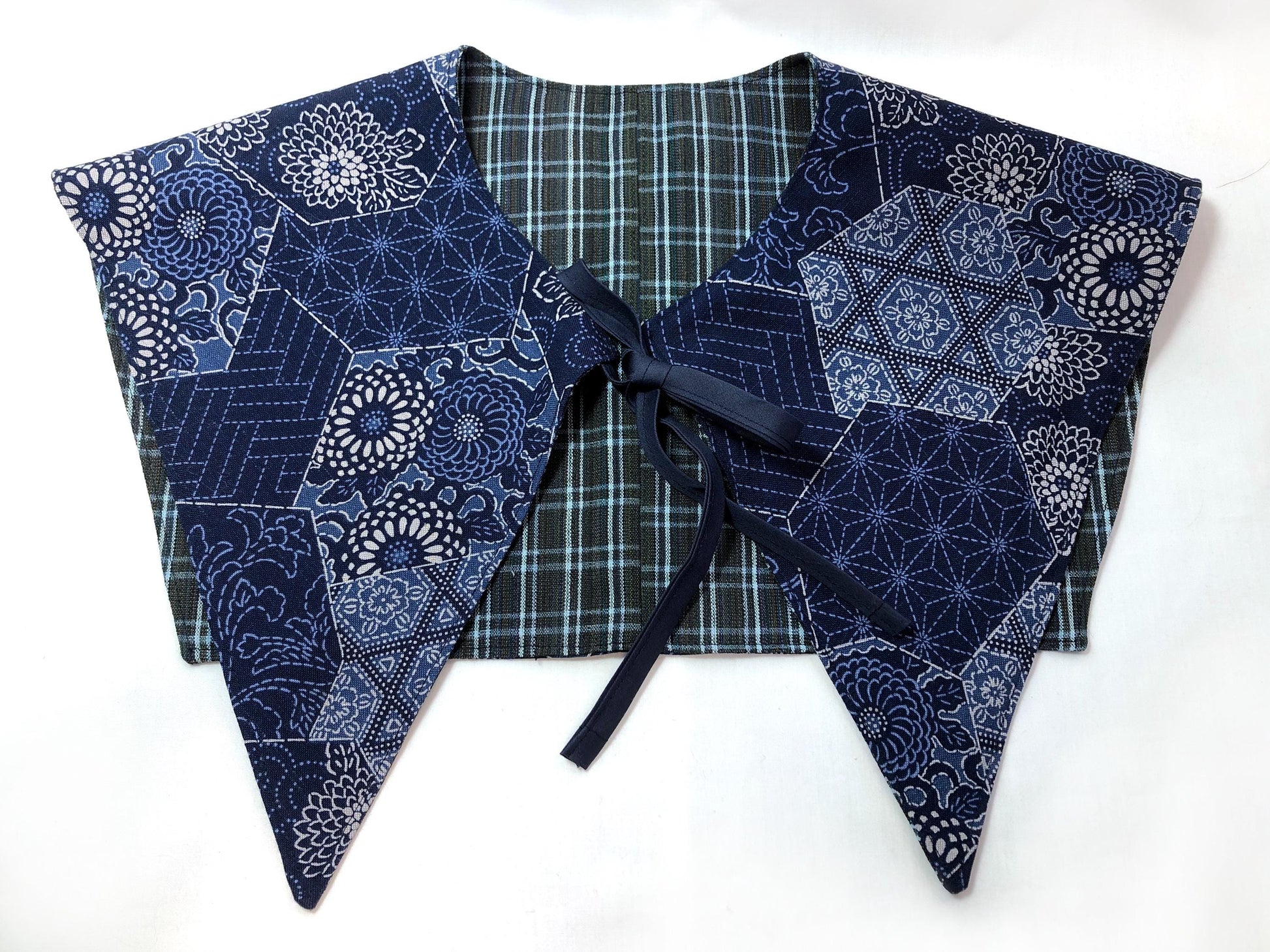 Handmade reversible sailor collar - kimono remake - blue patchwork