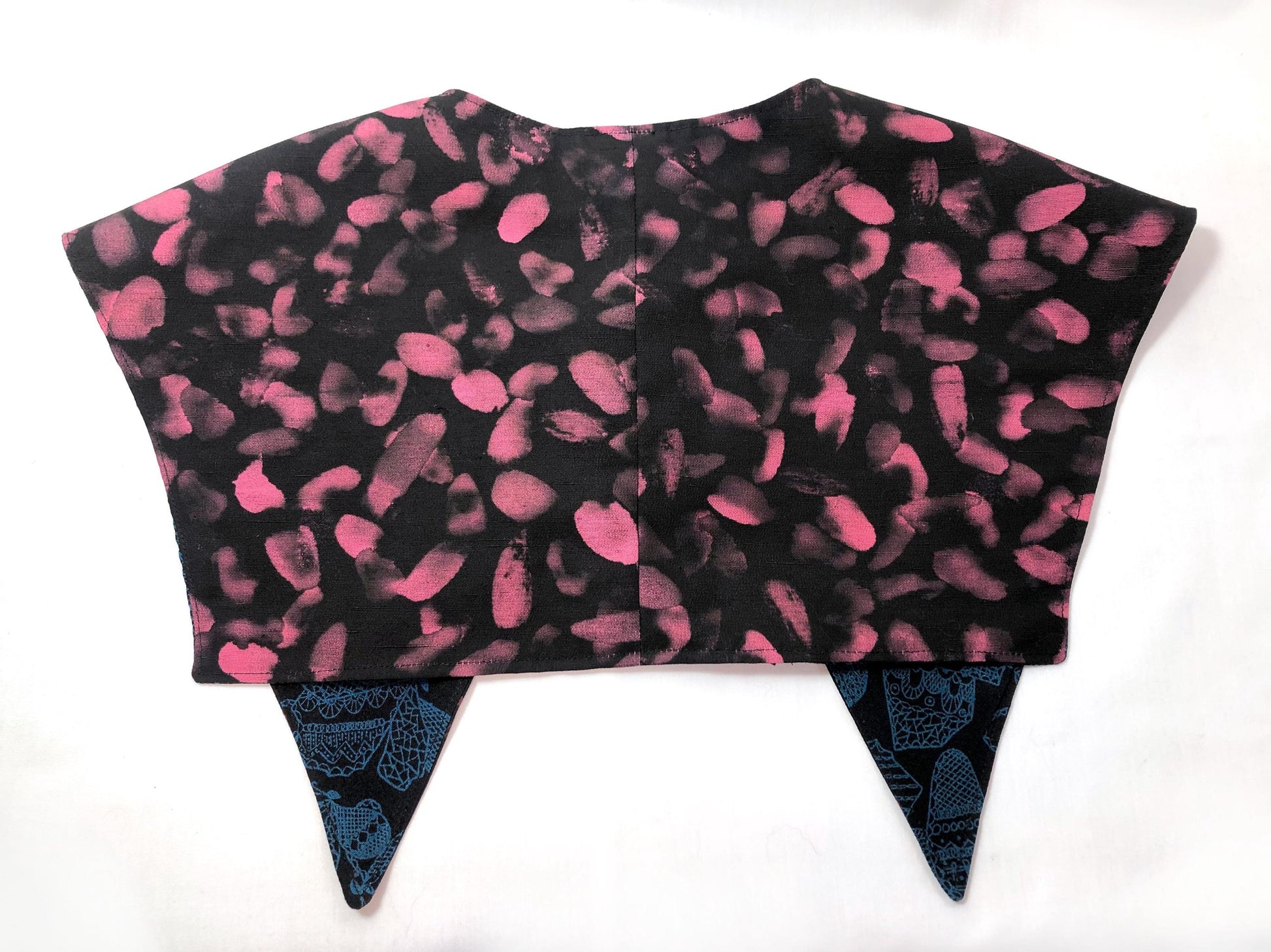 Handmade reversible sailor collar - kimono remake - blue butterflies and pink dots
