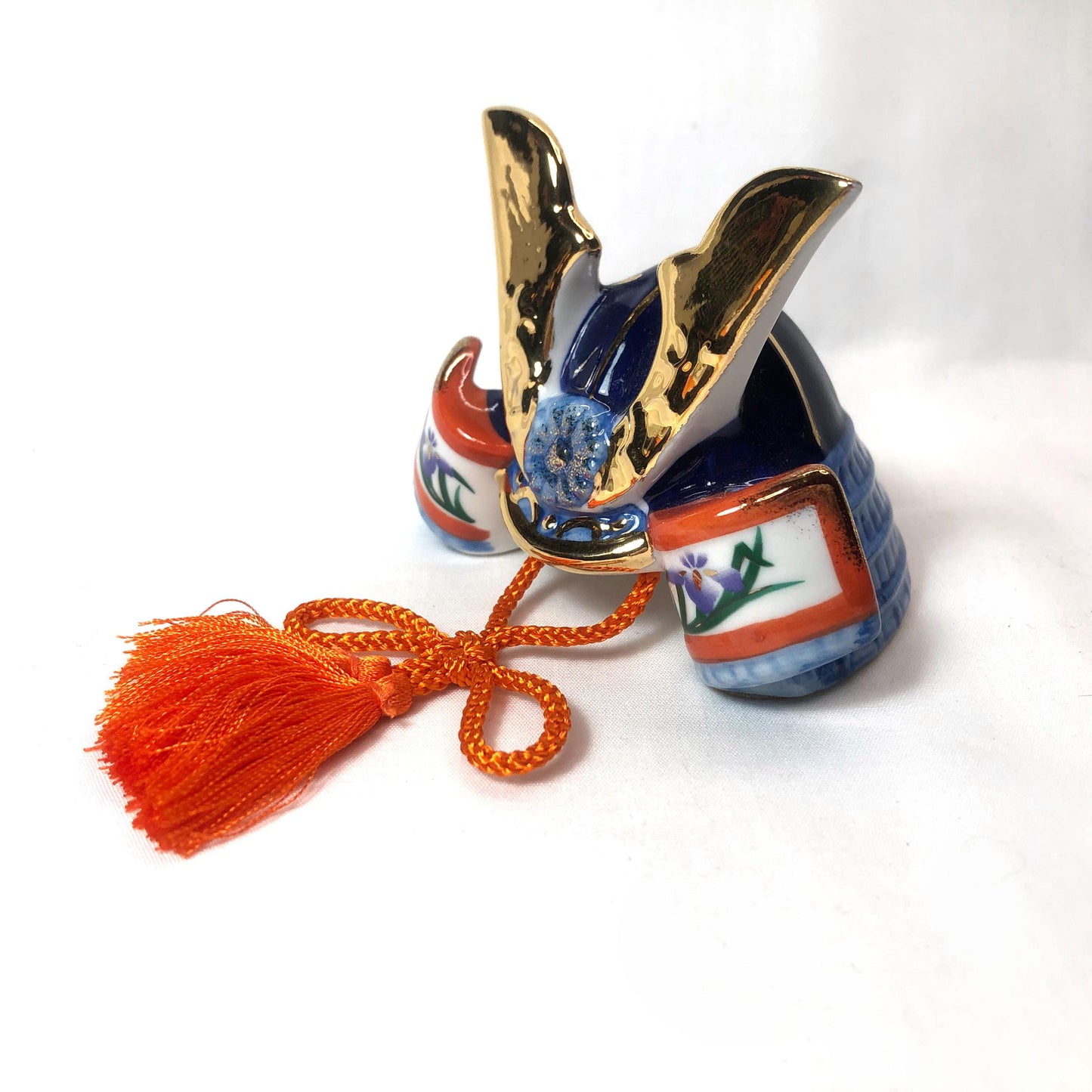 Japanese helmet kabuto - miniature ceramic figurine