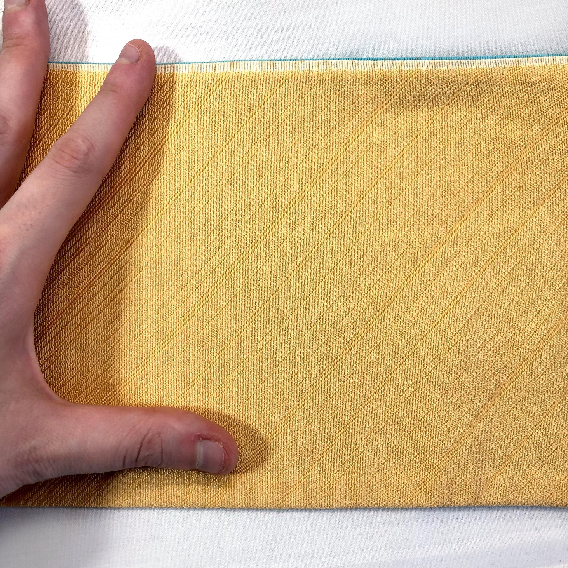 Reversible Japanese hanhaba obi - light blue and yellow with traditional red patterns (B grade)