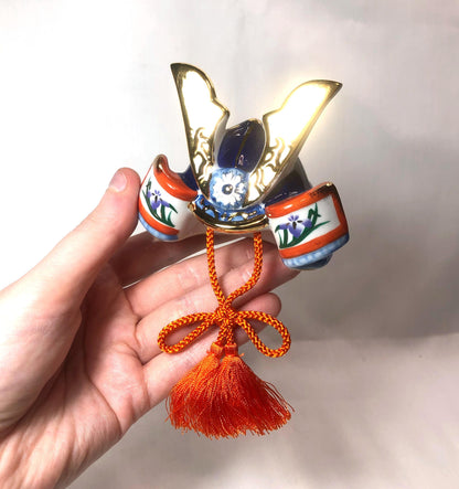 Japanese helmet kabuto - miniature ceramic figurine
