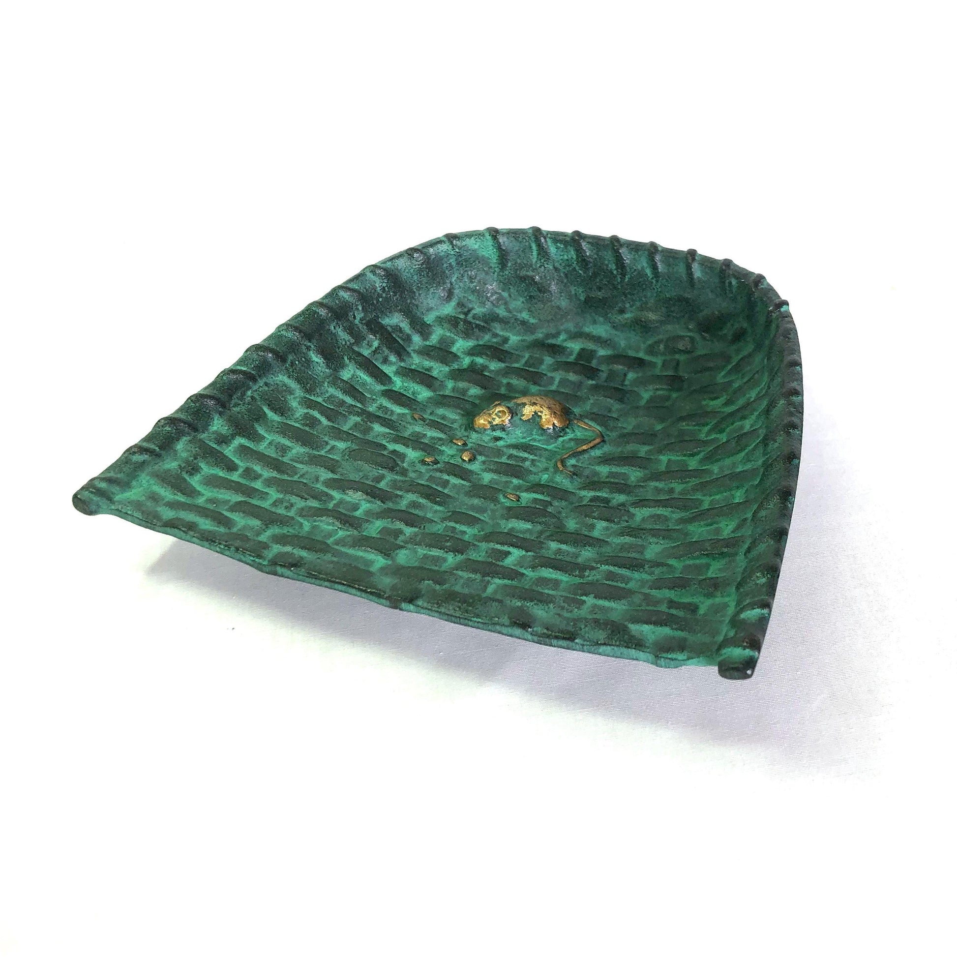 Japanese iron cast dish - mouse on a rice scoop