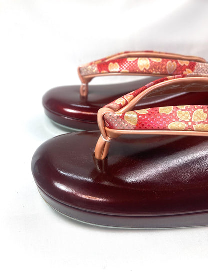 Vintage Japanese Zori Sandals: Red Sakura Pattern, Size US 6-6.5