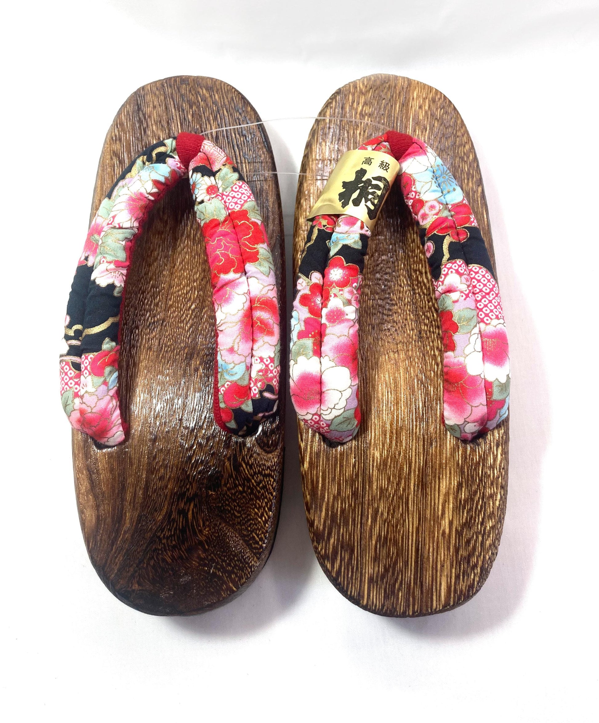 Casual wooden geta - traditional Japanese shoes with colorful straps