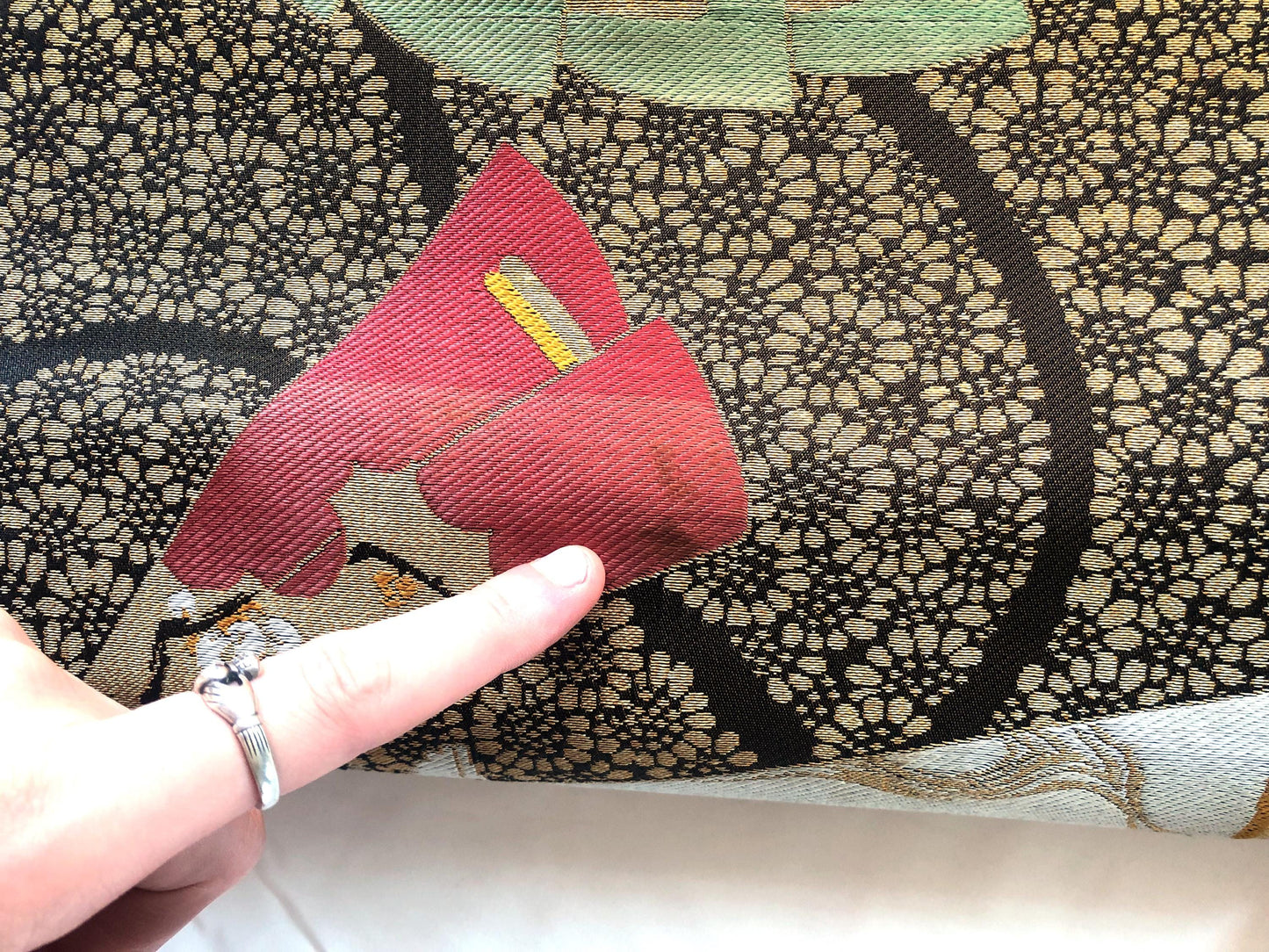 Vintage Nagoya obi - paper fans with floral pattern (B grade)