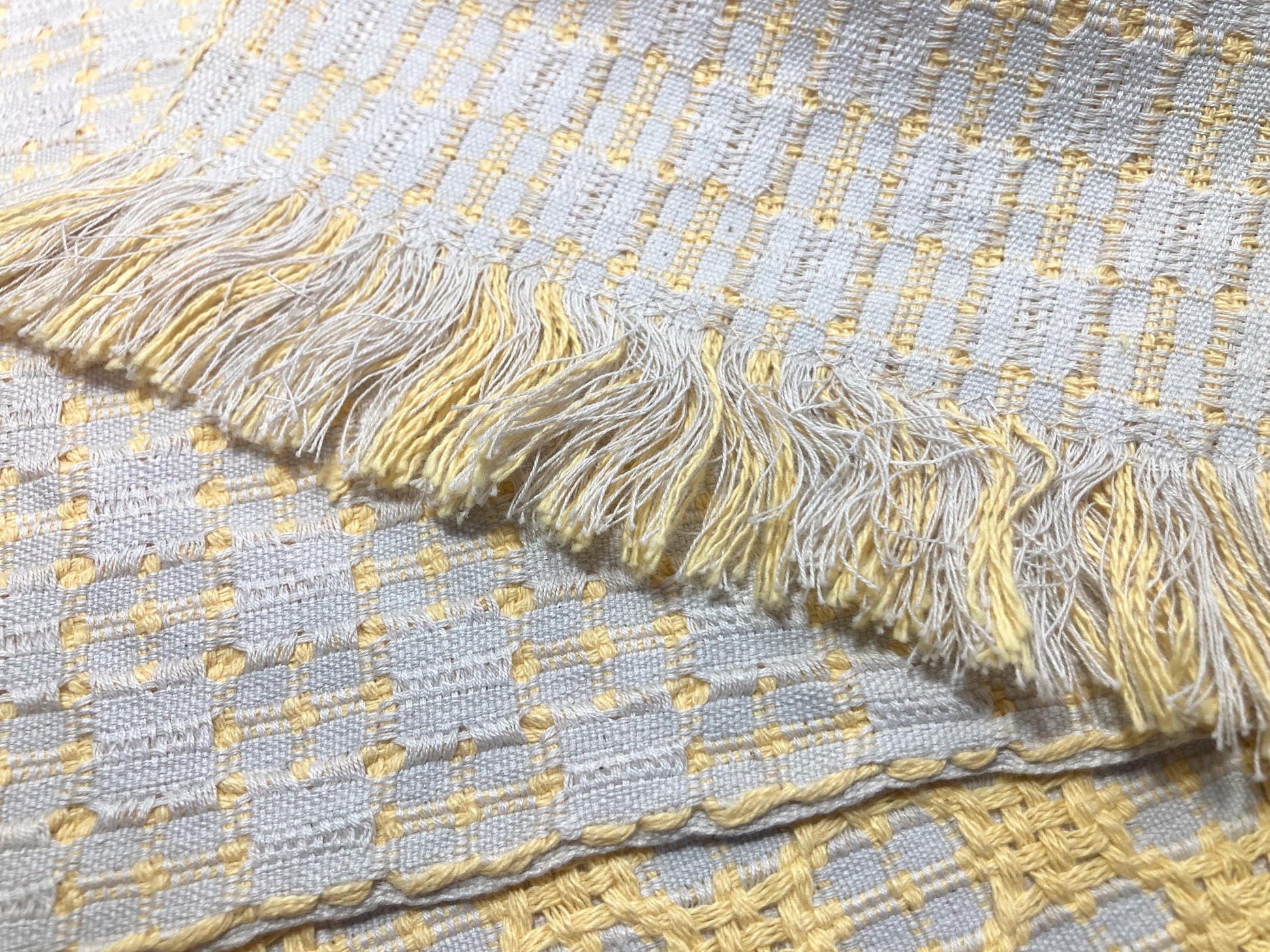Casual Japanese hanhaba obi - light beige and yellow mesh pattern