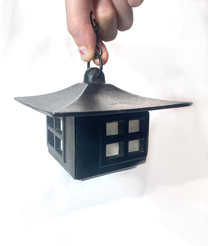 Cast iron wind chime (fuurin) - simple house