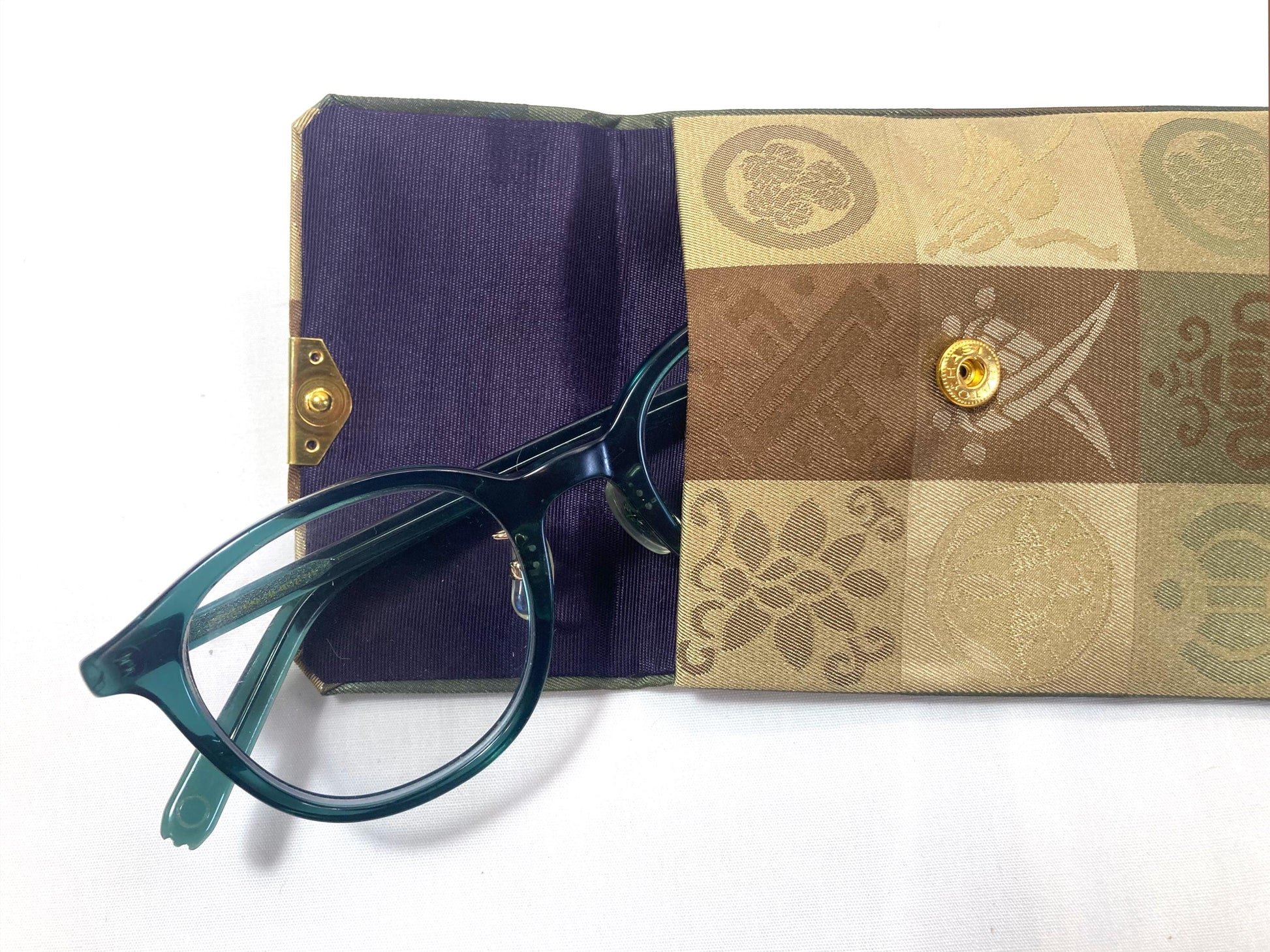 Small Japanese pouch / rosary bead cover - bronze and golden jacquard kamon pattern