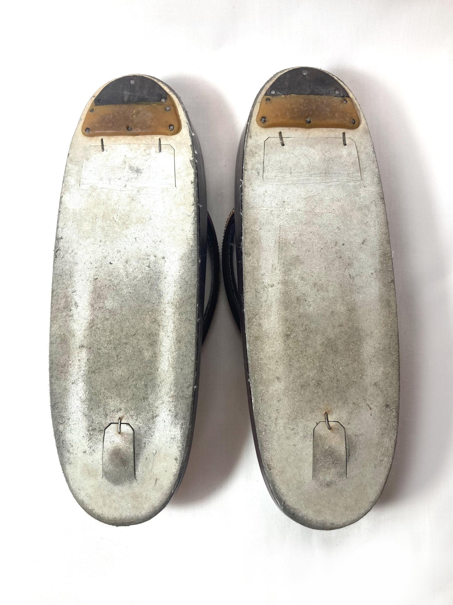 Unique vintage Japanese zori - beaded burgundy and beige art deco pattern