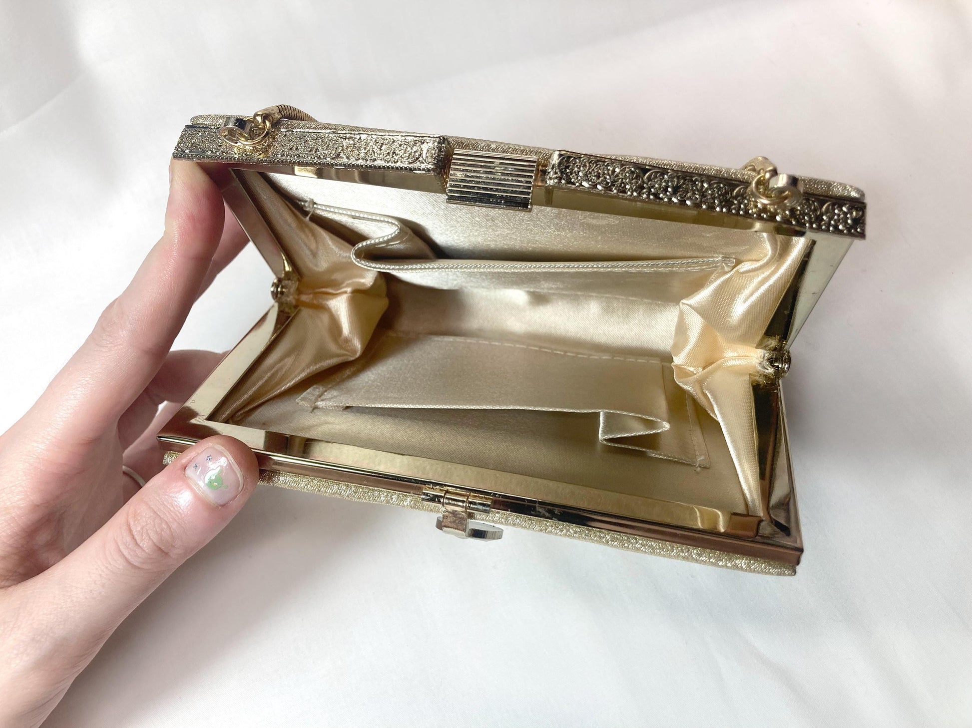 Vintage miniature handbag - golden with wavy pattern