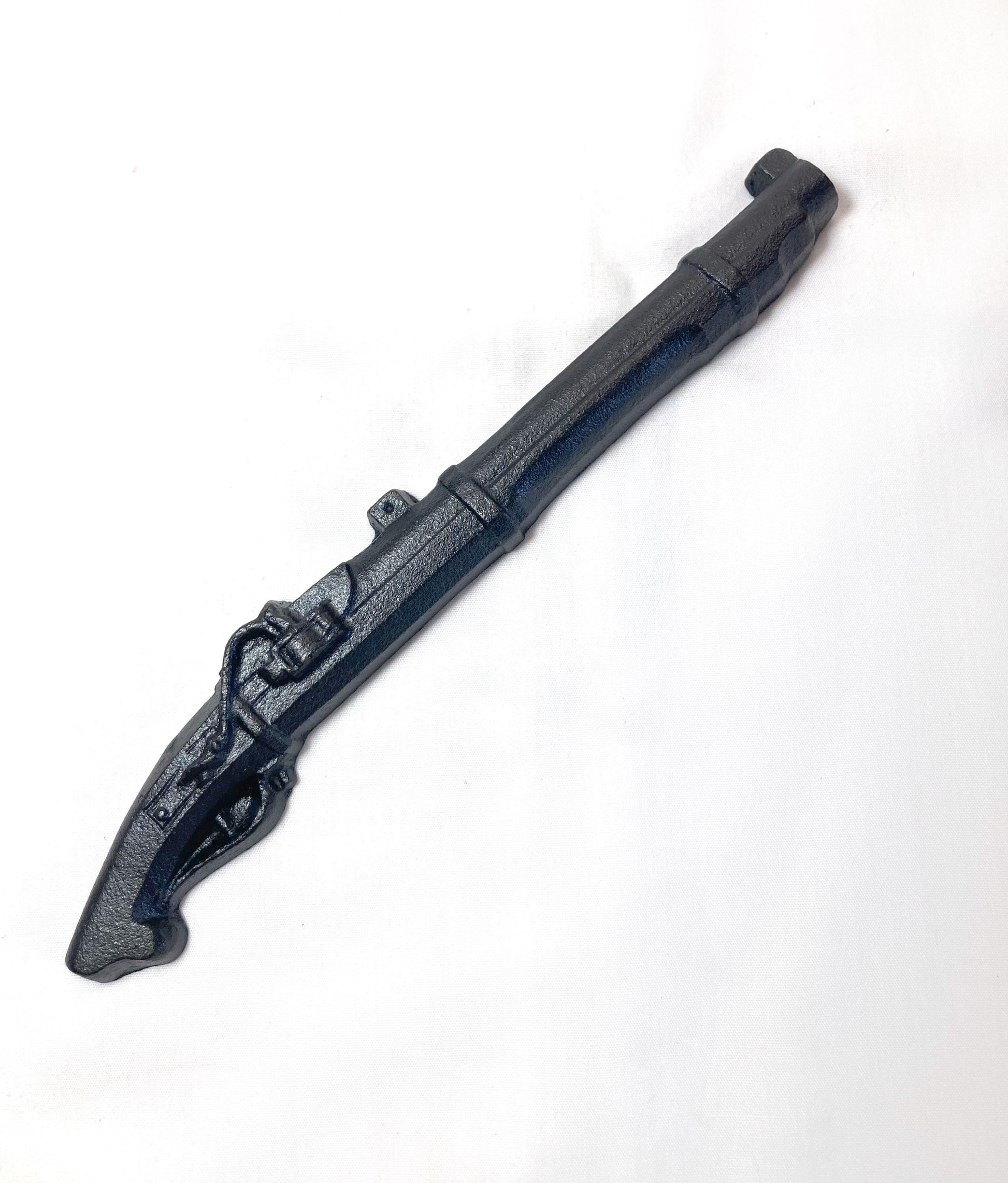 Japanese iron cast paperweight - matchlock gun "tanegashima"