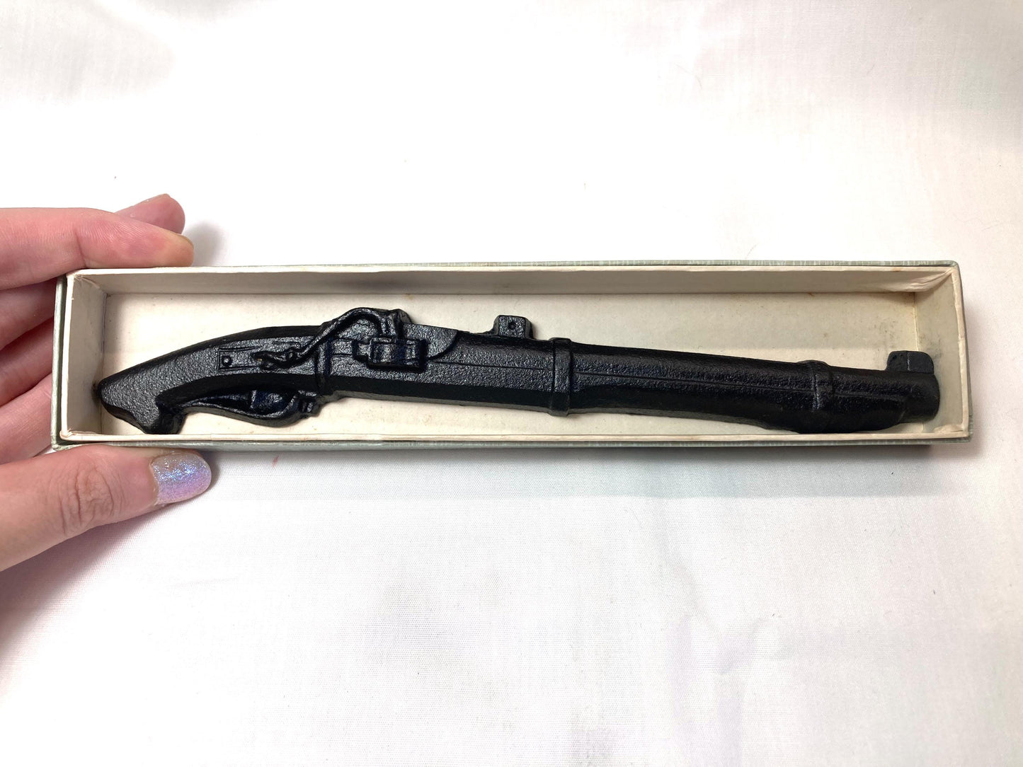 Japanese iron cast paperweight - matchlock gun "tanegashima"