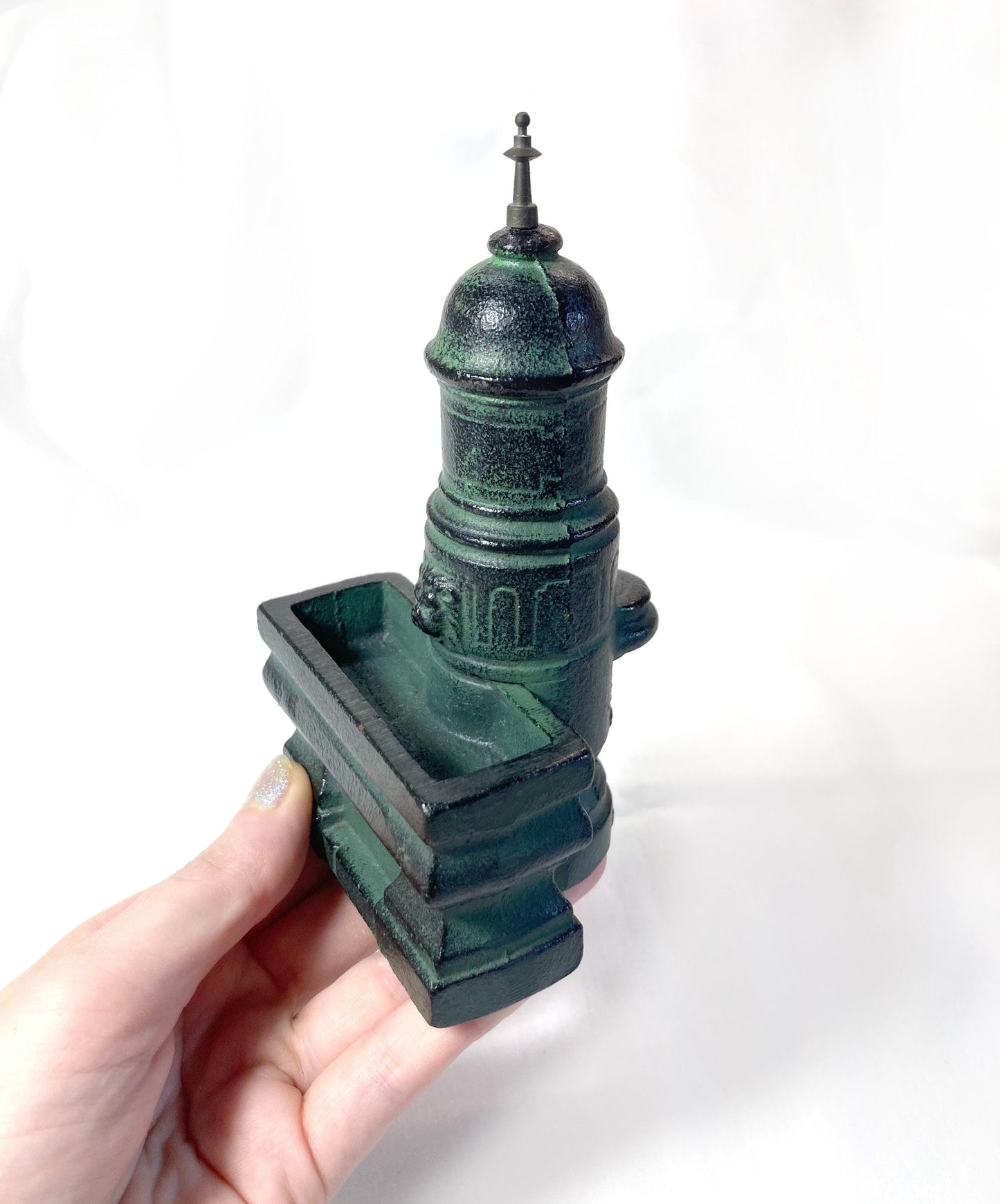 Japanese iron cast paperweight - water fountain