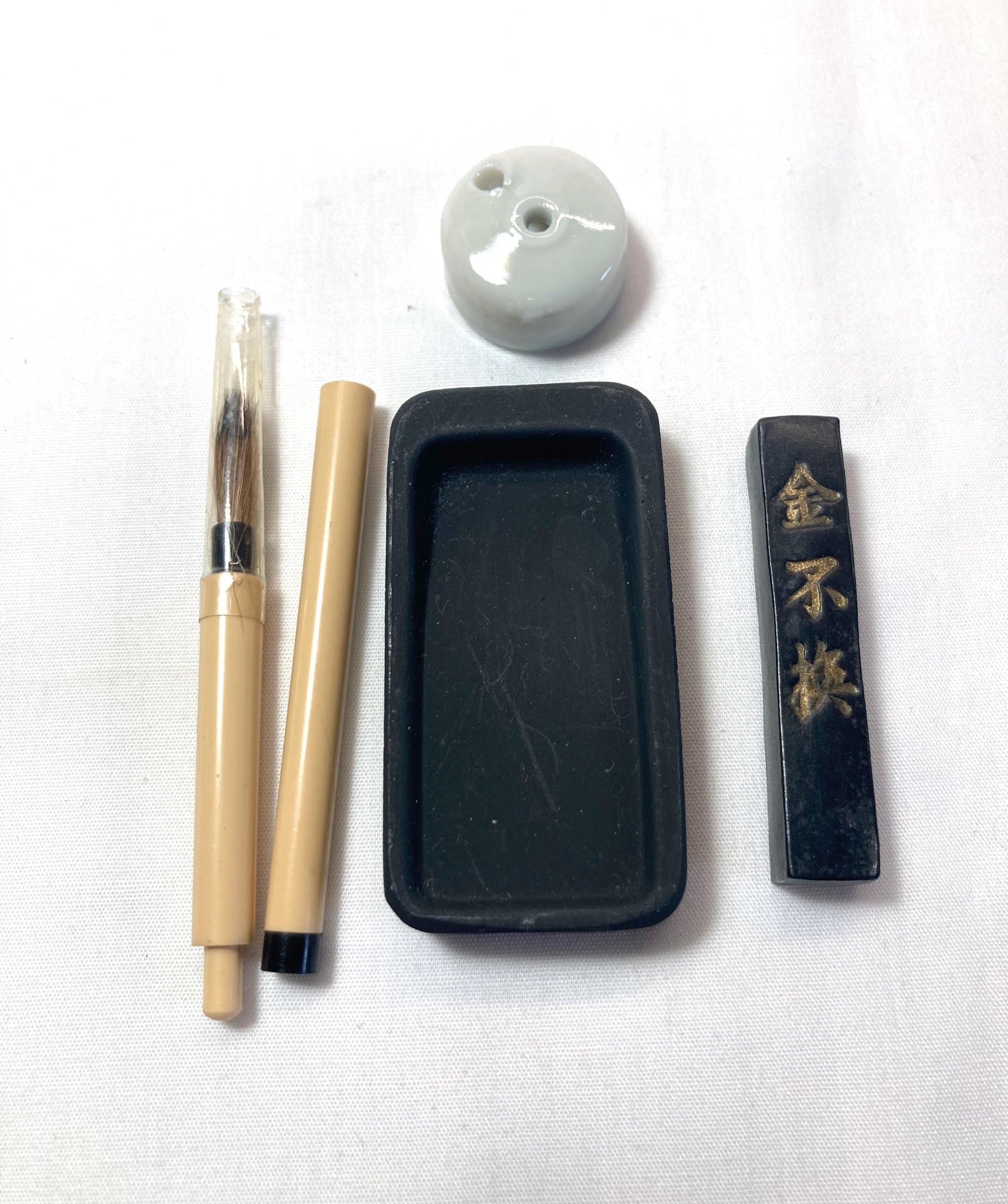 Portable miniature Japanese calligraphy set