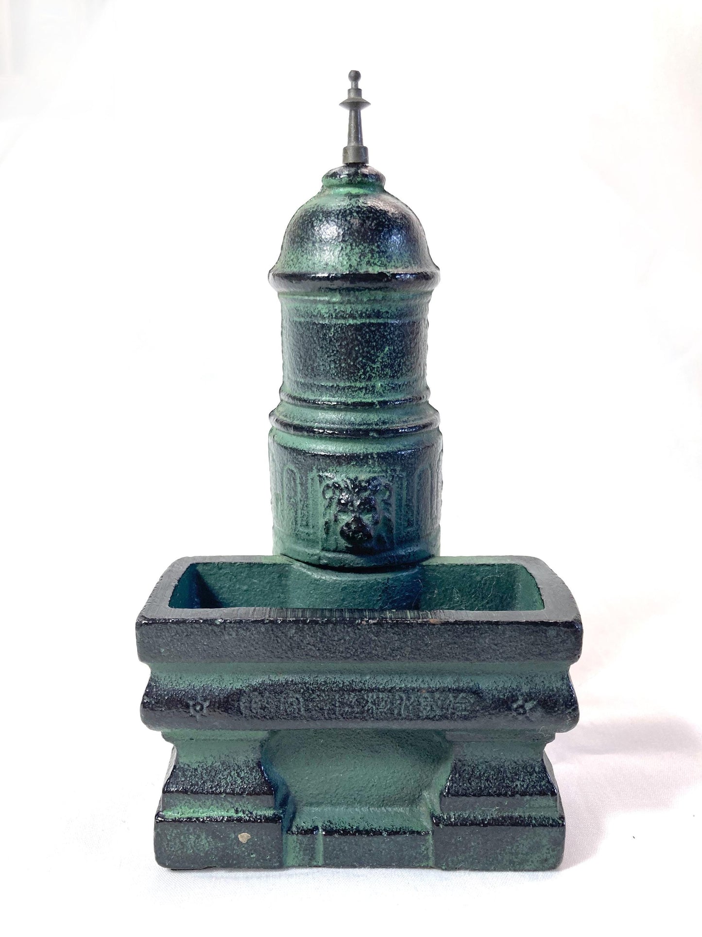 Japanese iron cast paperweight - water fountain