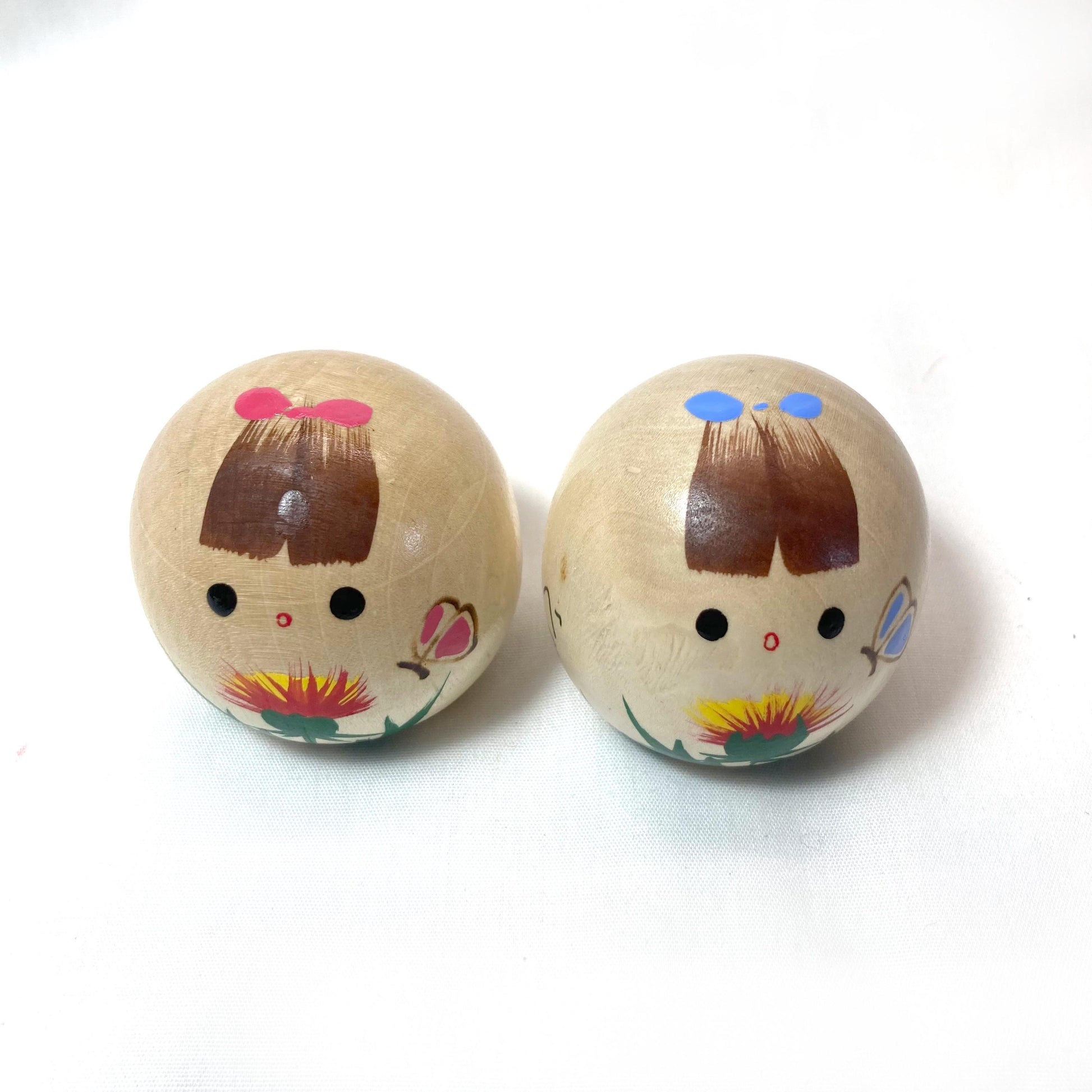 Traditional Japanese wooden doll set - safflower girls