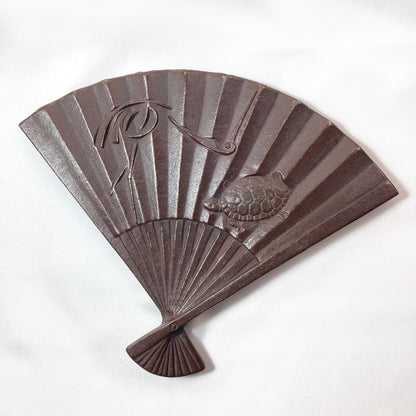 Japanese cast iron coaster / teapot holder / nabeoki - hand fan