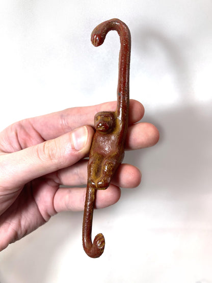 Hanging ikebana vase - monkey reaching for a moon (pine branches/ brown)