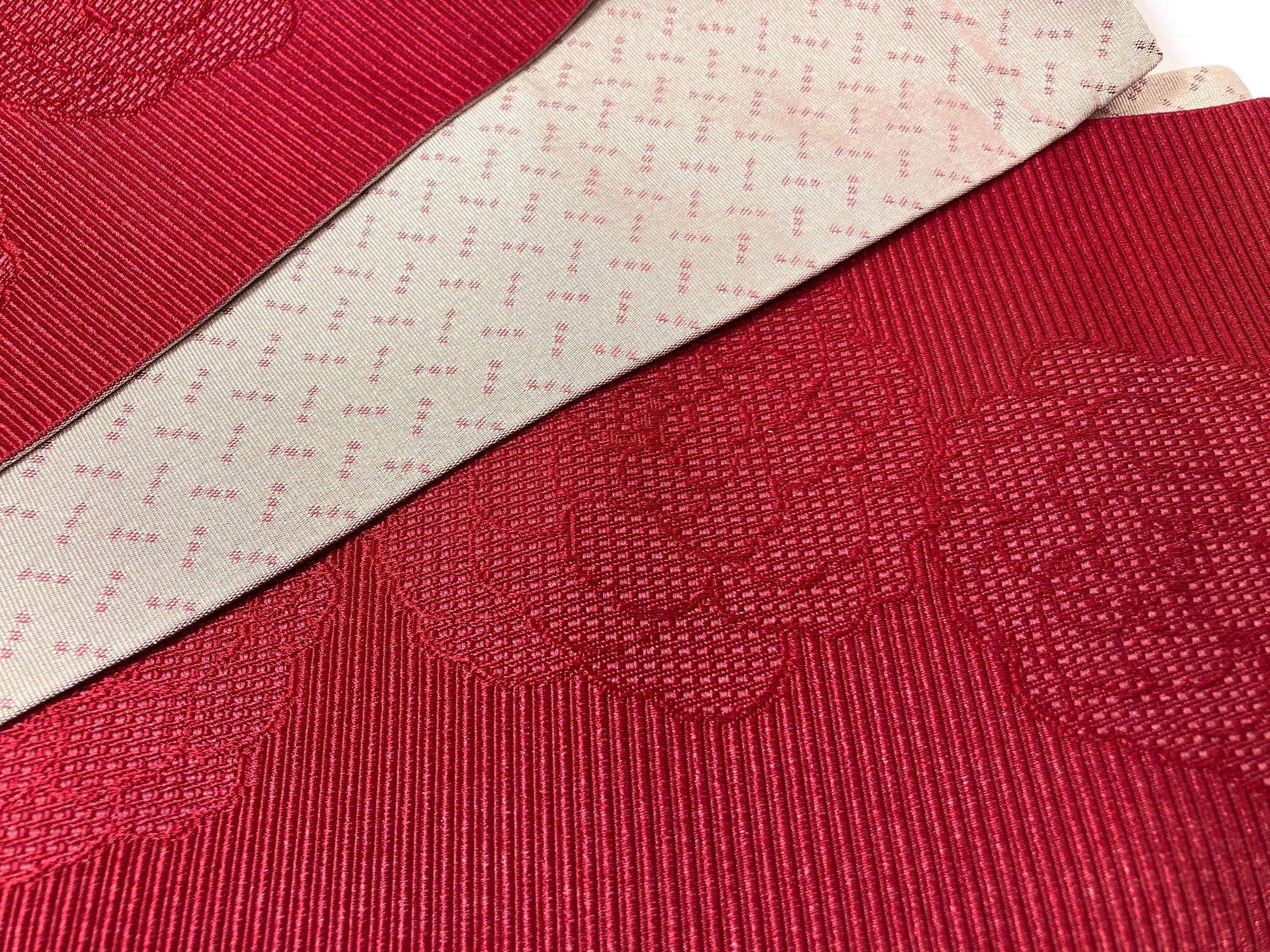 Reversible Japanese hanhaba obi - red peonies and light beige - new with tags