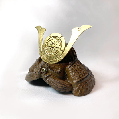 Cast iron paperweight - Japanese helmet kabuto (different types available -series 2)