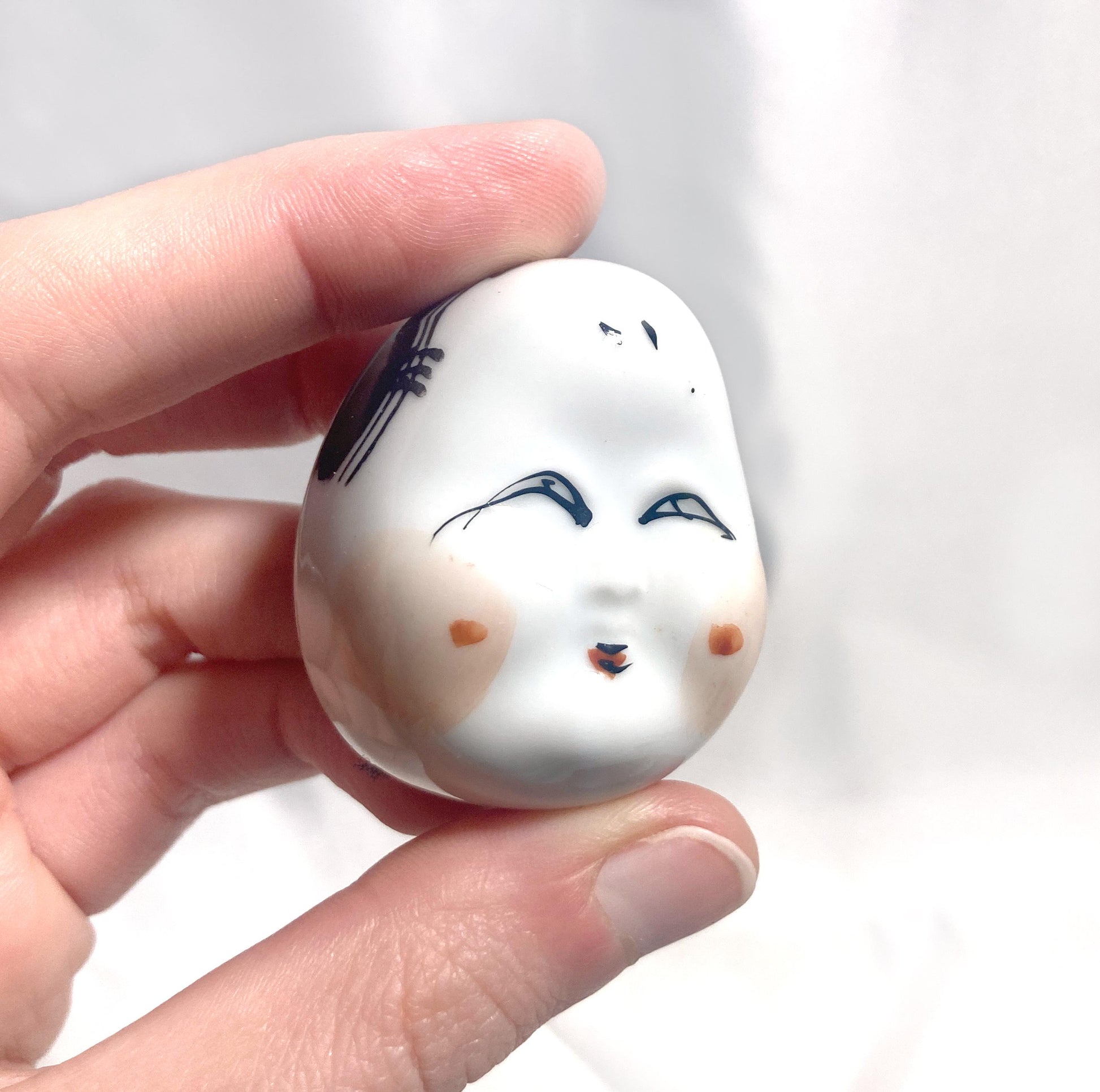 Japanese drinking game set - beku hai - set of 3 sake cups and a spinning top