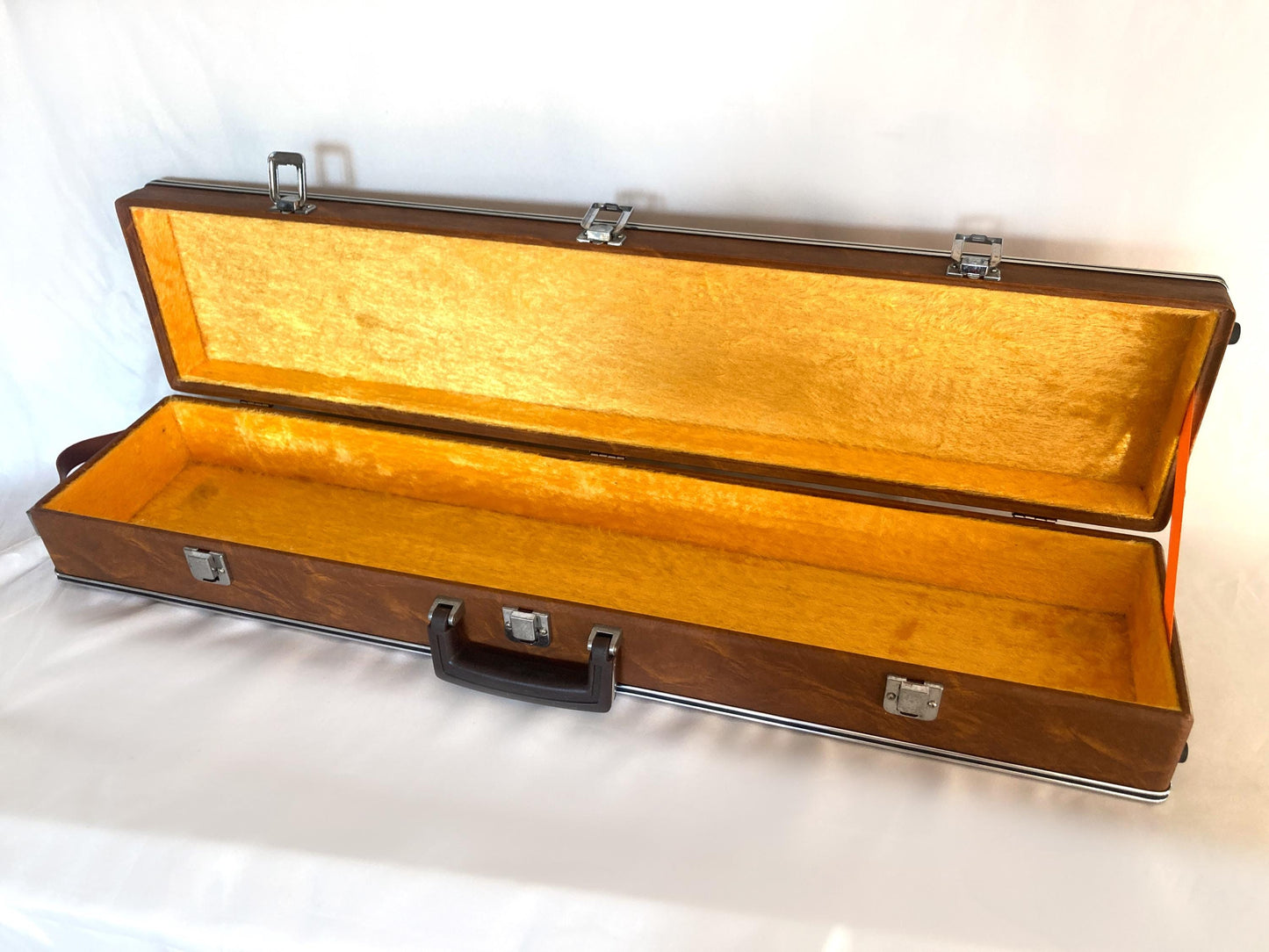 Taishōgoto harp (大正琴) "Momiji" with tone and volume adjustment in a hard case